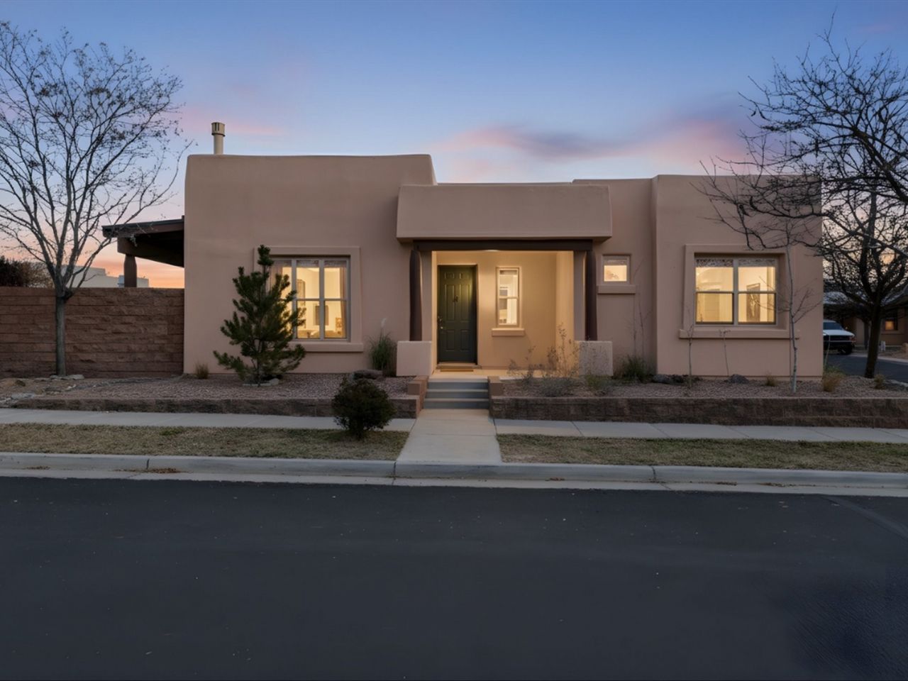 Santa Fe, New Mexico, 87508, United States, 3 Bedrooms Bedrooms, ,2 BathroomsBathrooms,Residential,For Sale,1992891