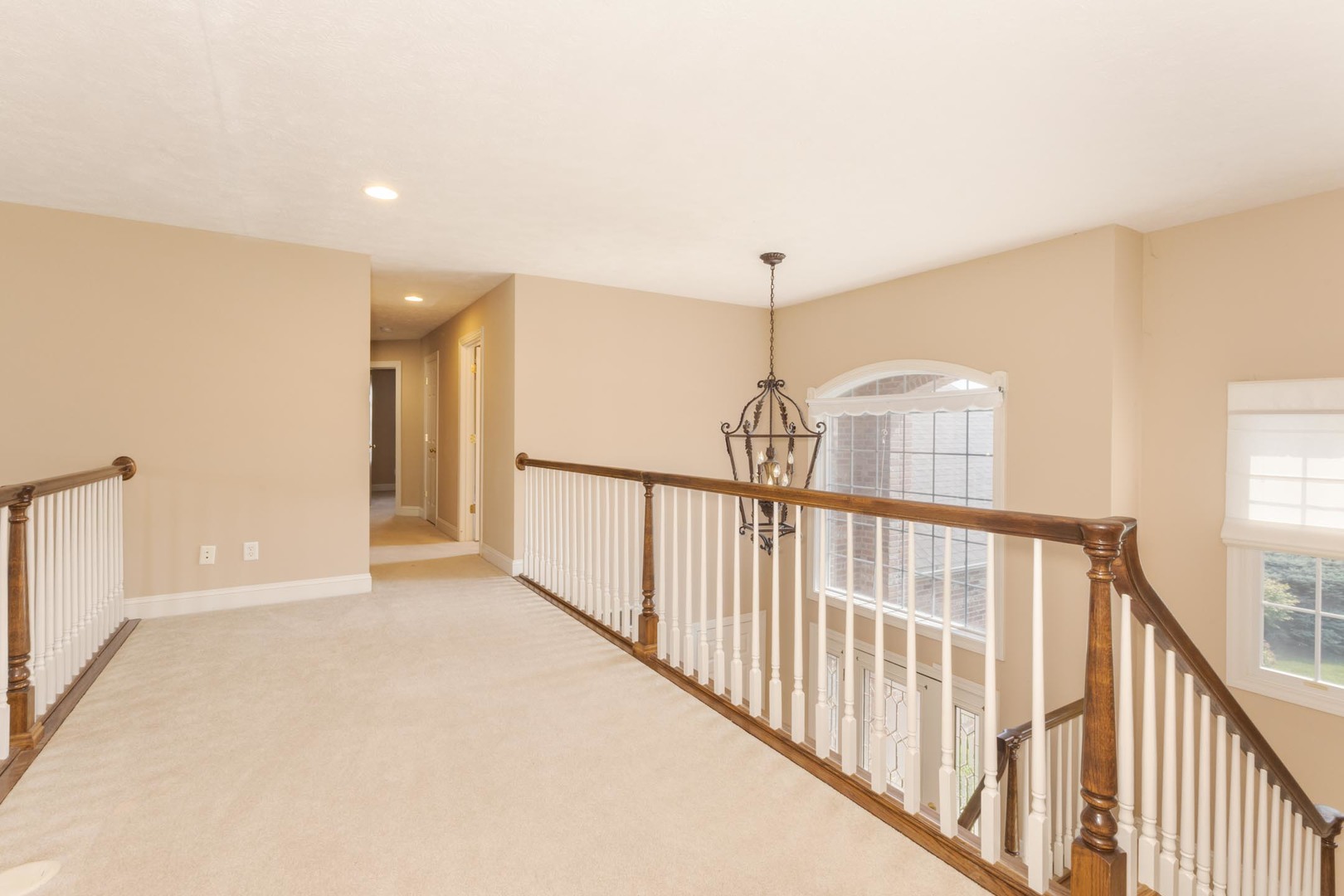 Bloomington, Illinois, 61704, United States, 4 Bedrooms Bedrooms, ,4 BathroomsBathrooms,Residential,For Sale,1957101