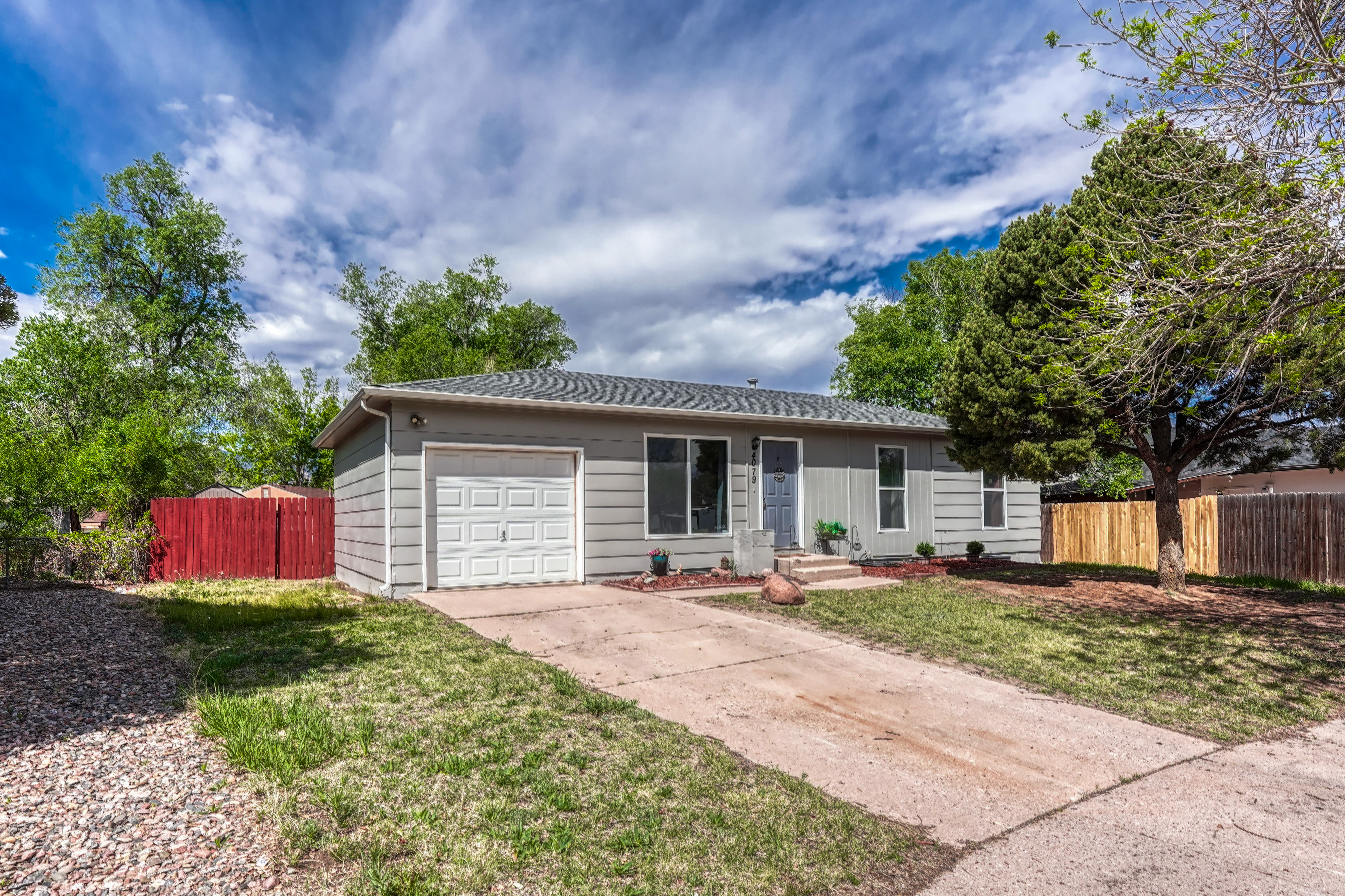  Move-In Ready Ranch Home with 6 Bedrooms in Southburough - 物件實景