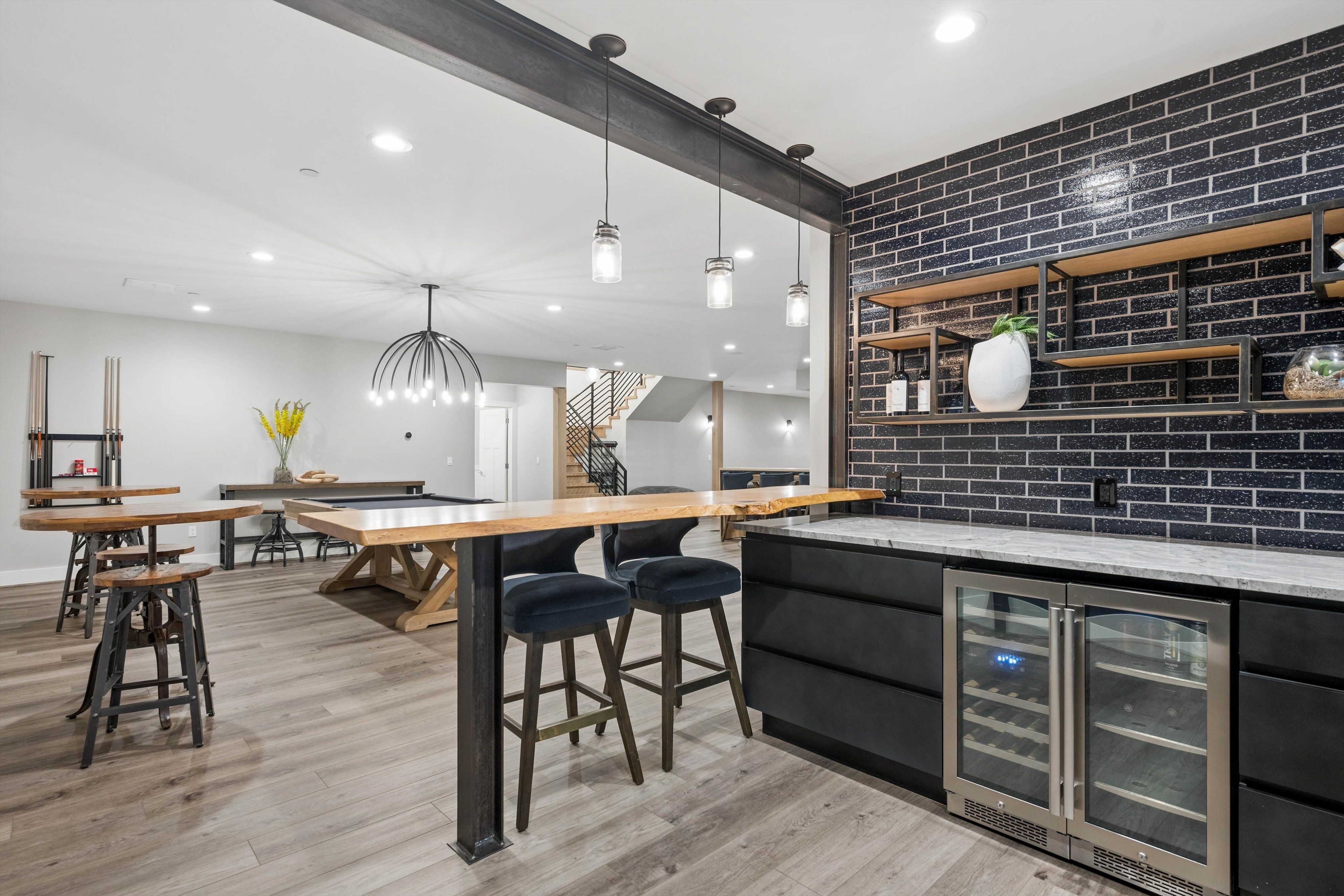  Modern Cherry Hills Masterpiece: Rare Main-Floor Luxury - 物件實景