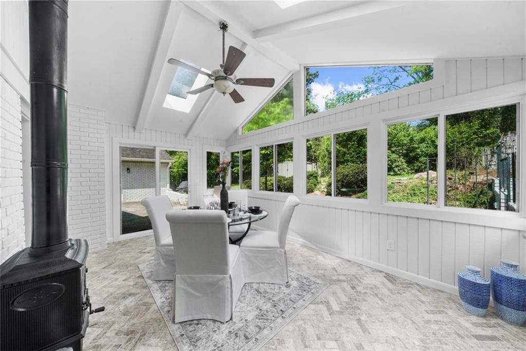 Atlanta, Georgia, 30328, United States, 4 Bedrooms Bedrooms, ,4 BathroomsBathrooms,Residential,For Sale,1917074
