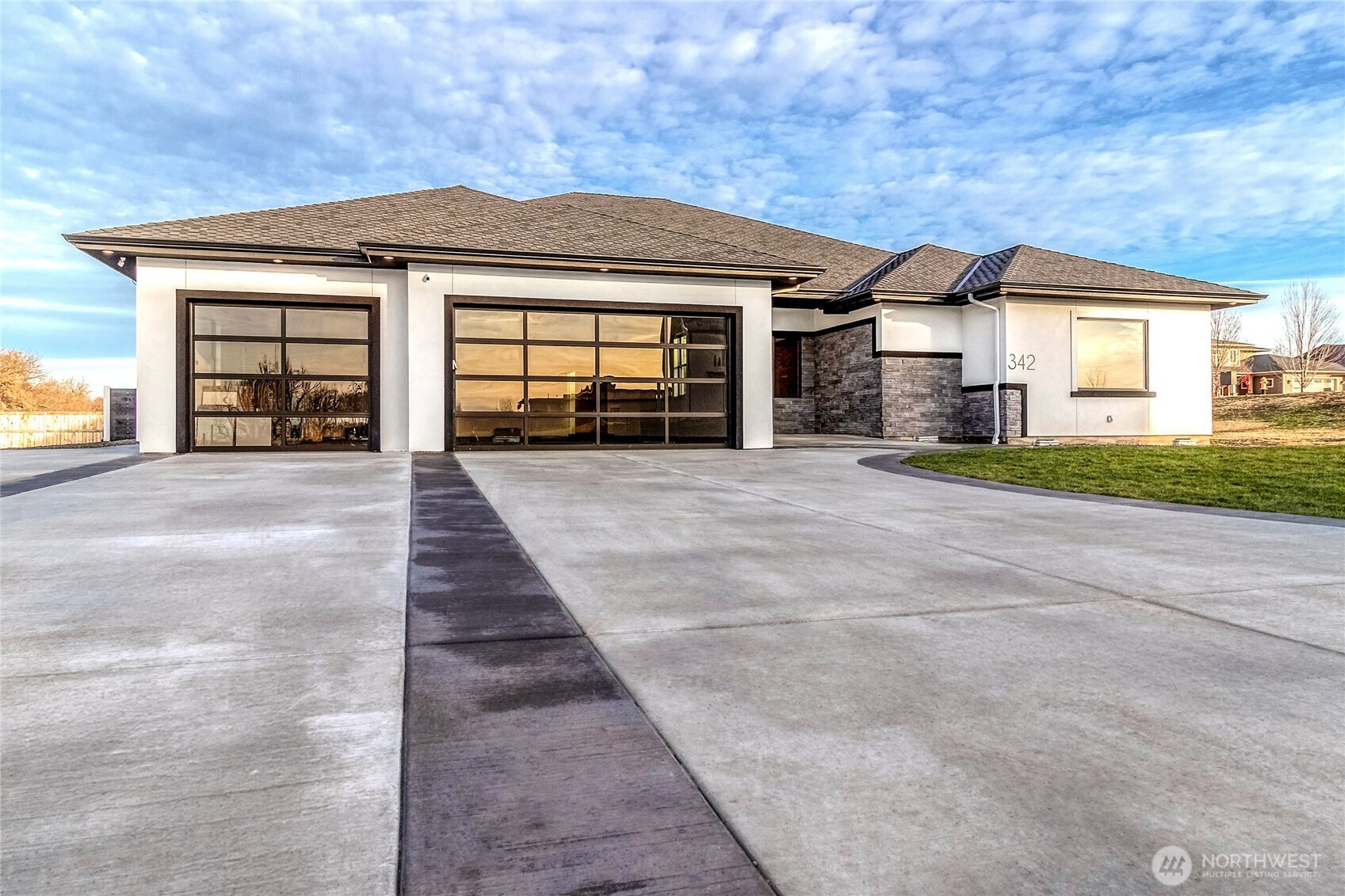 Walla Walla, Washington, 99362, United States, 4 Bedrooms Bedrooms, ,3 BathroomsBathrooms,Residential,For Sale,1905959