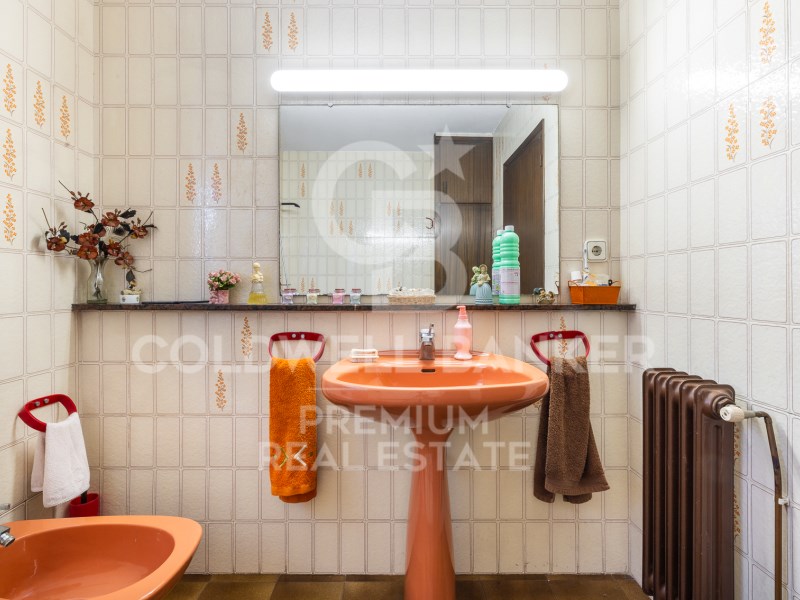 Sant Cugat del Vallès, Catalonia, ES, 5 Bedrooms Bedrooms, ,2 BathroomsBathrooms,Residential,For Sale,1759701