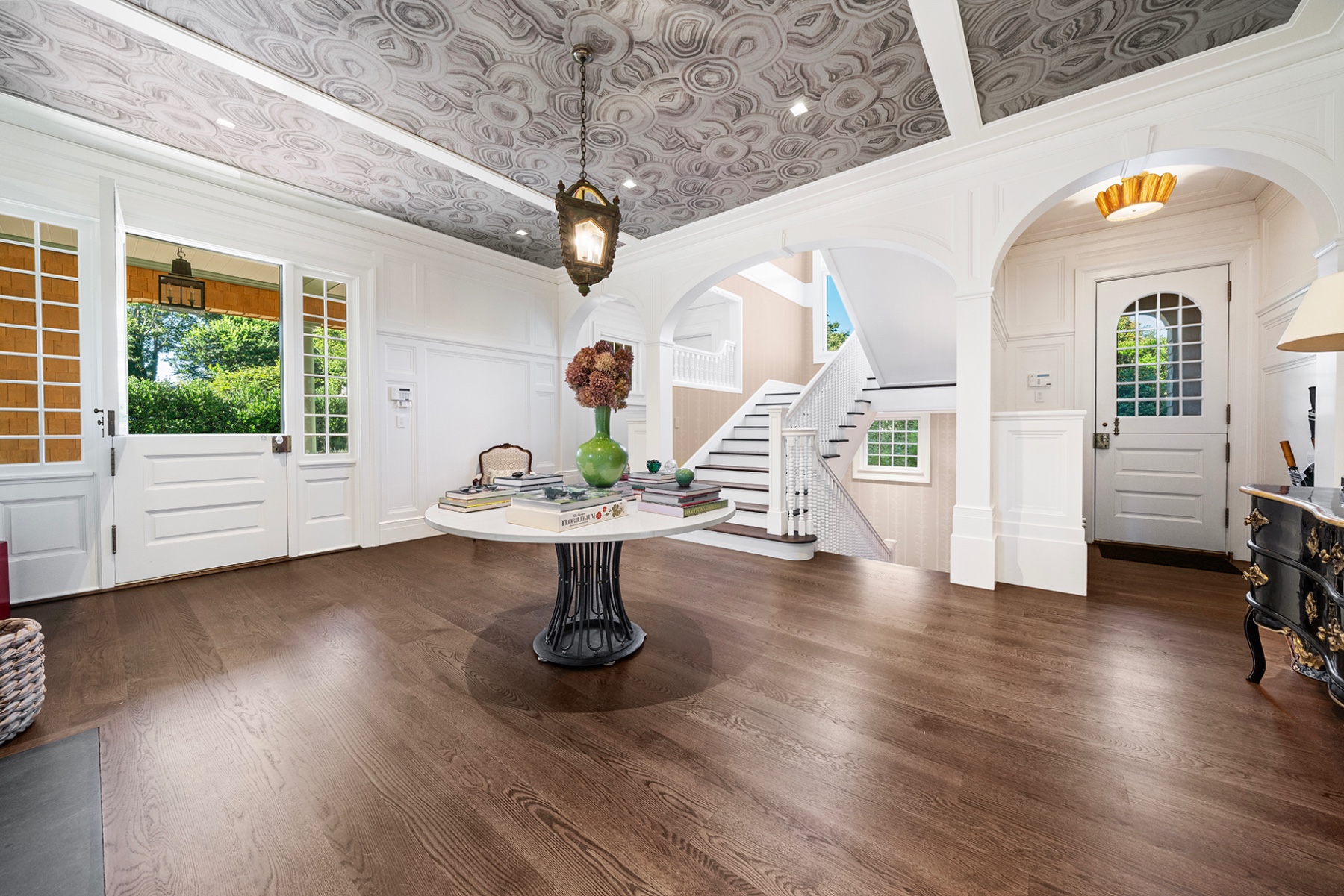  Timeless Southampton Estate: Modern Luxury & Classic Charm - 物件實景