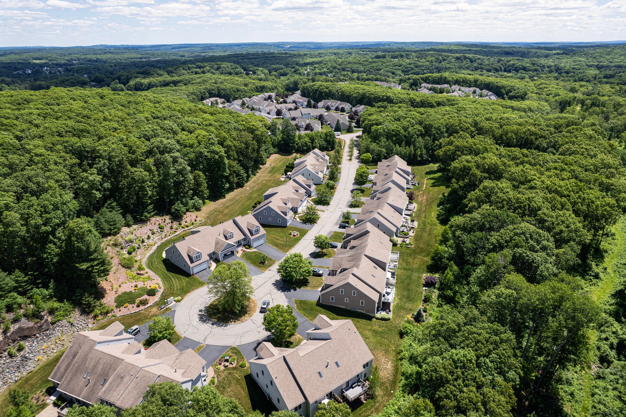 16 Ashton Lane, Millbury, MA 01527 - 物件實景