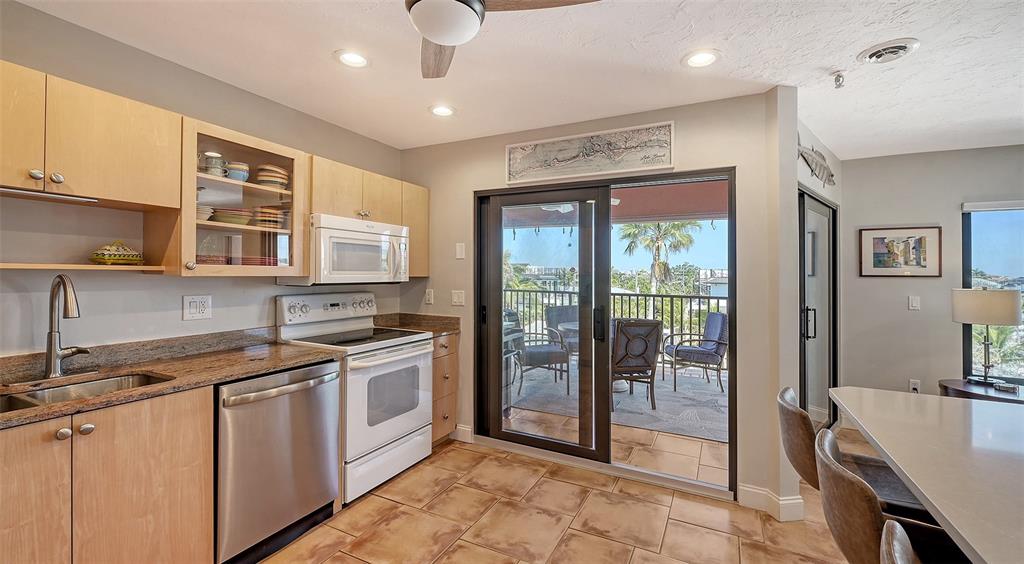 Sarasota, Florida, 34236, United States, 2 Bedrooms Bedrooms, ,2 BathroomsBathrooms,Residential,For Sale,1744779