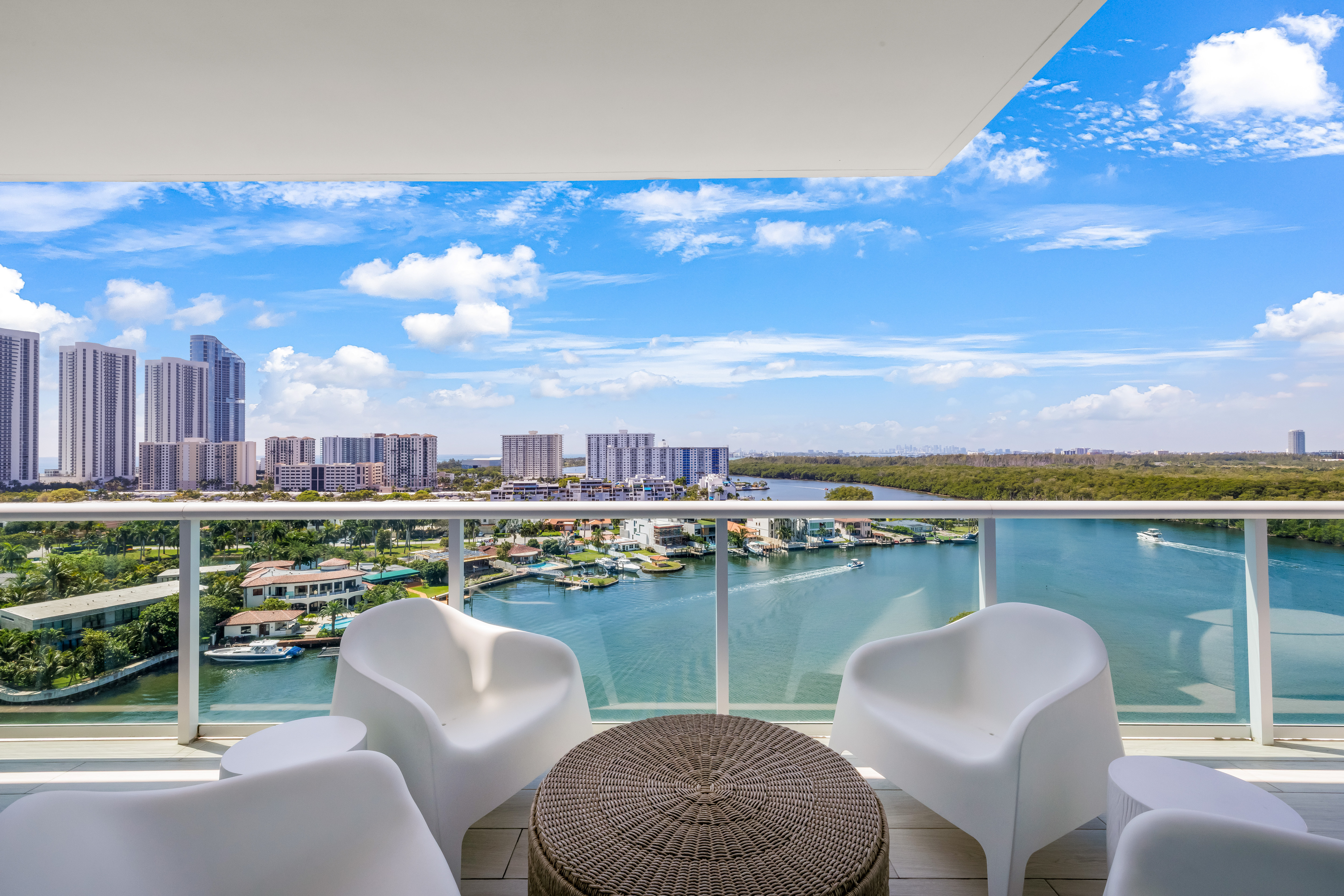  400 Sunny Isles Blvd, Sunny Isles Beach, FL, 33160 - 物件實景