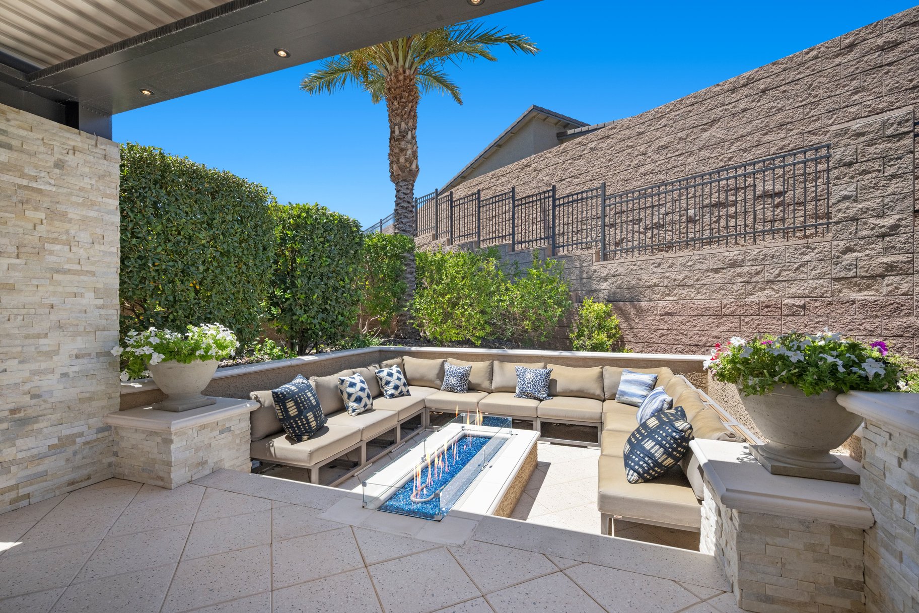  DESIGNER DREAM OASIS IN GATED LAKE LAS VEGAS, FURNISHED TURN-KEY - 物件實景