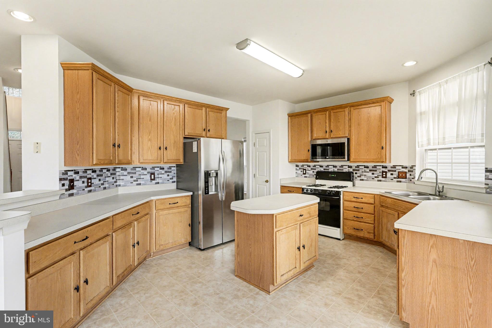 Fredericksburg, Virginia, 22407, United States, 4 Bedrooms Bedrooms, ,3 BathroomsBathrooms,Residential,For Sale,2002527