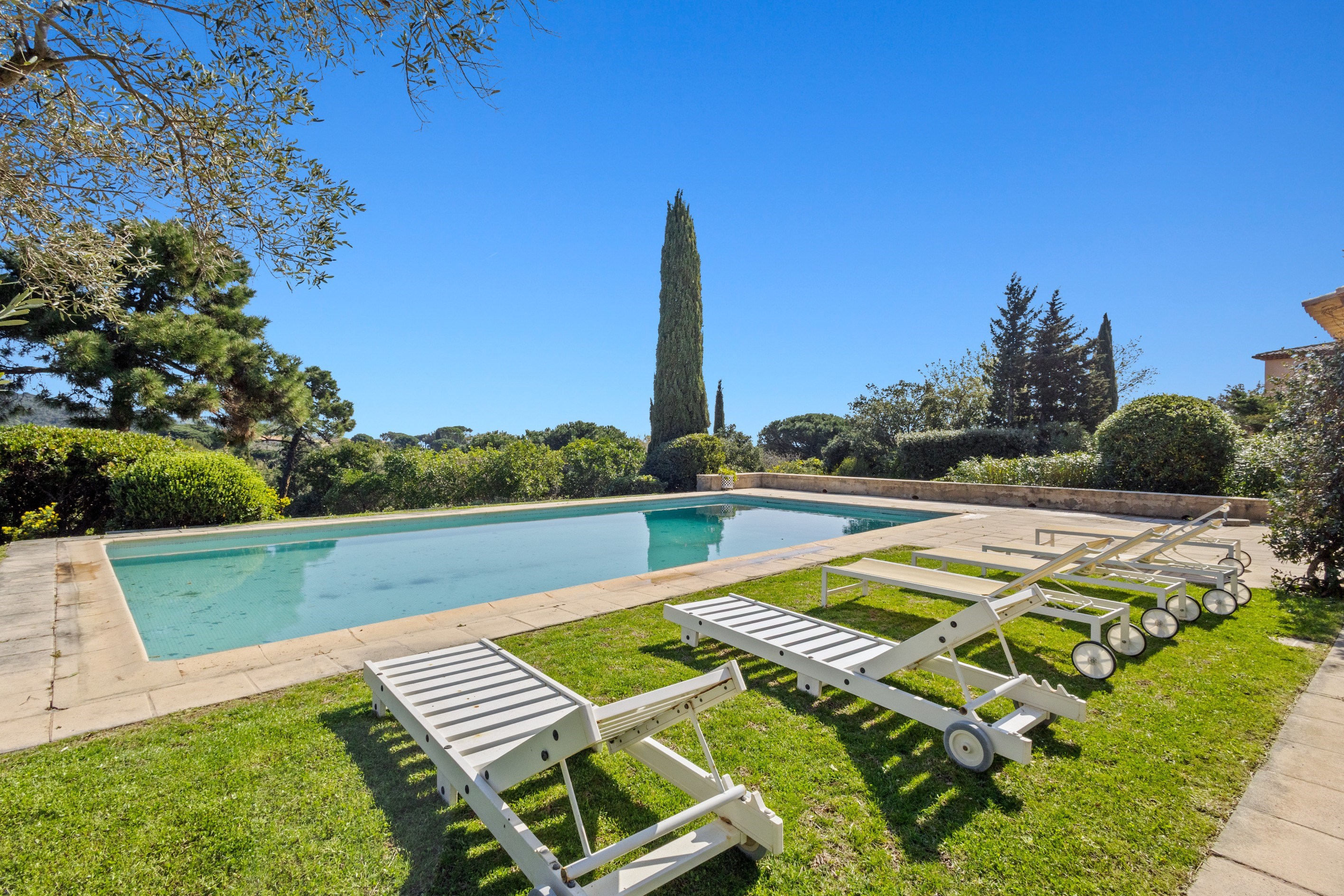  Charming sea view villa for sale in Ramatuelle within walking distance of the b… - 物件實景