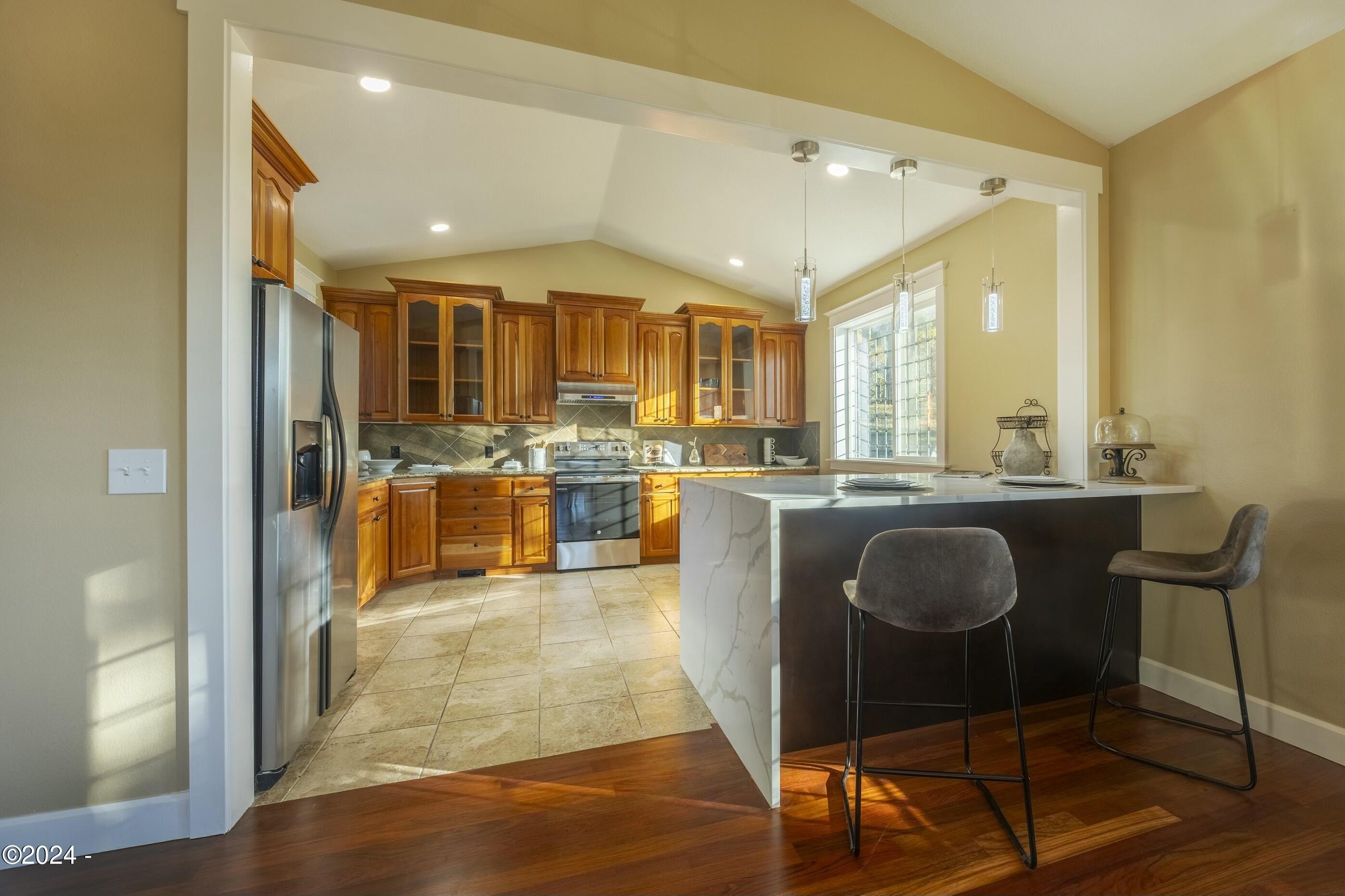 12989 SE Mountain Gate, Happy Valley, Oregon, 97086, United States, 4 Bedrooms Bedrooms, ,5 BathroomsBathrooms,Residential,For Sale,12989 SE Mountain Gate,1668514