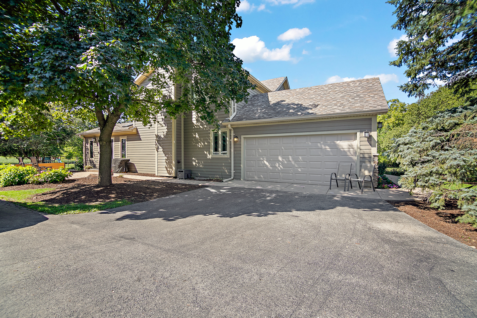 Manhattan, Illinois, 60442, United States, 3 Bedrooms Bedrooms, ,3 BathroomsBathrooms,Residential,For Sale,1939587