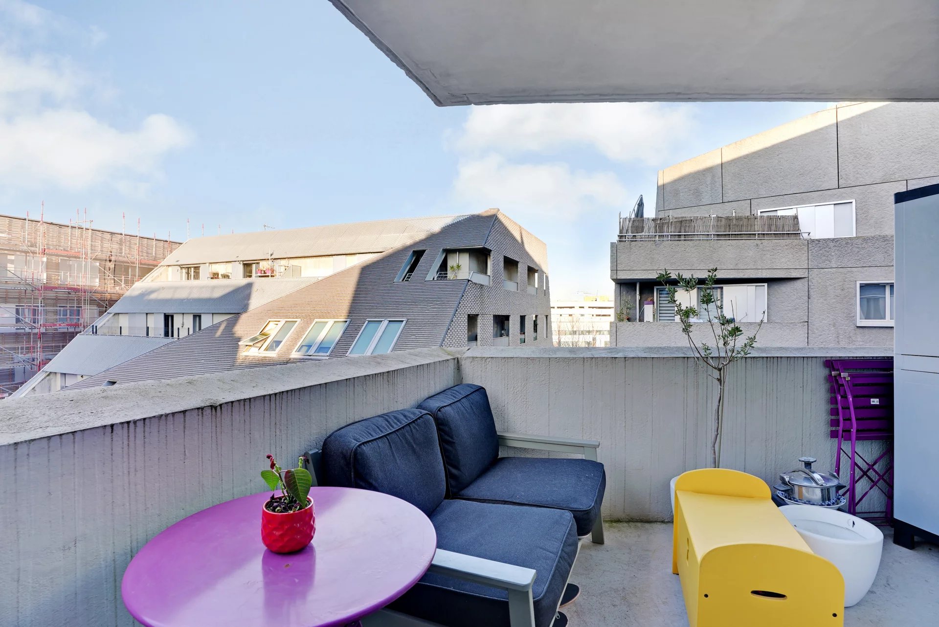 Boulogne-Billancourt, Île-de-France, 92100, FR, 2 Bedrooms Bedrooms, ,1 BathroomBathrooms,Residential,For Sale,1697128