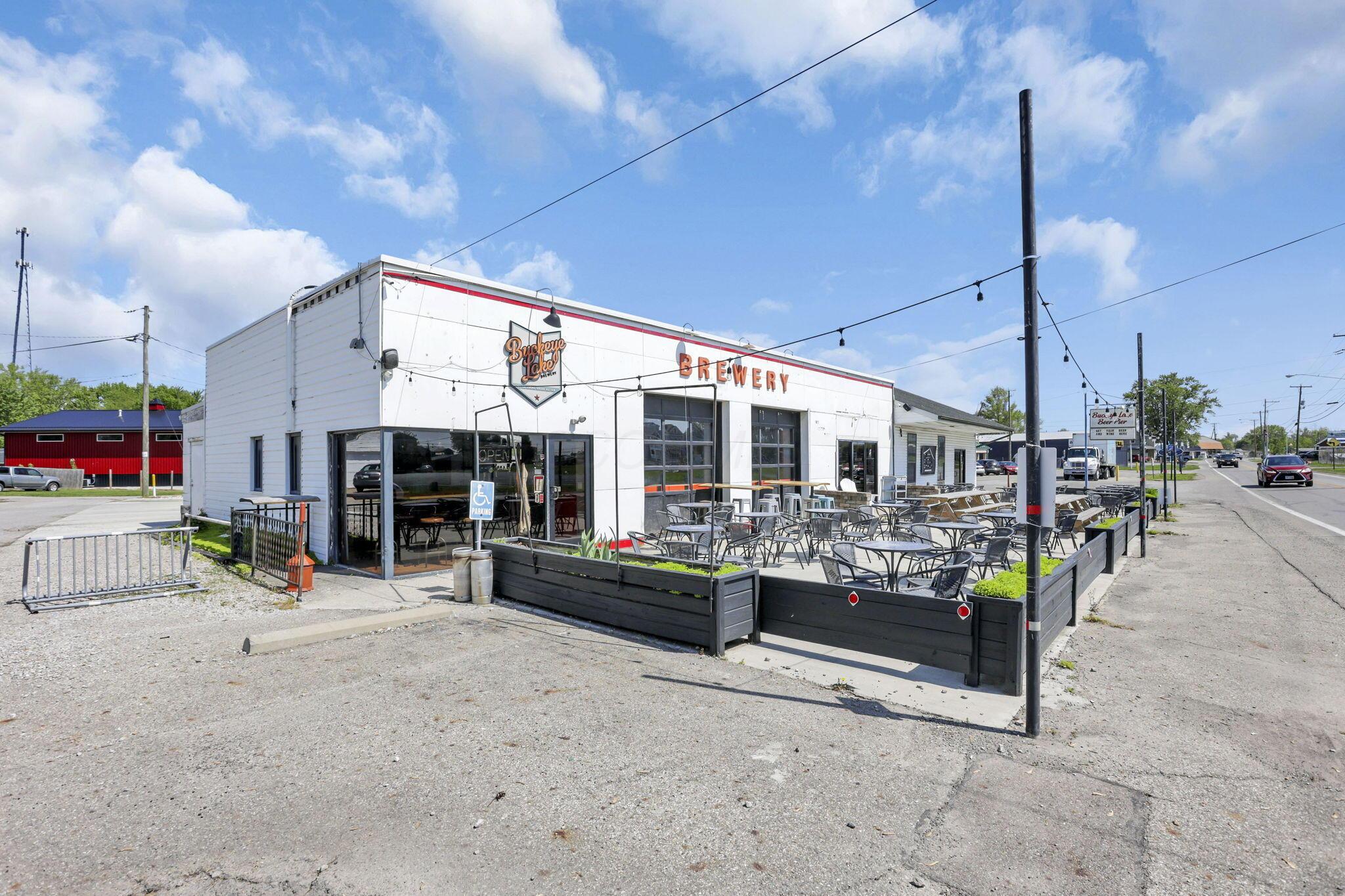 Buckeye Lake, Ohio, 43008, United States, 3 Bedrooms Bedrooms, ,3 BathroomsBathrooms,Residential,For Sale,1975089