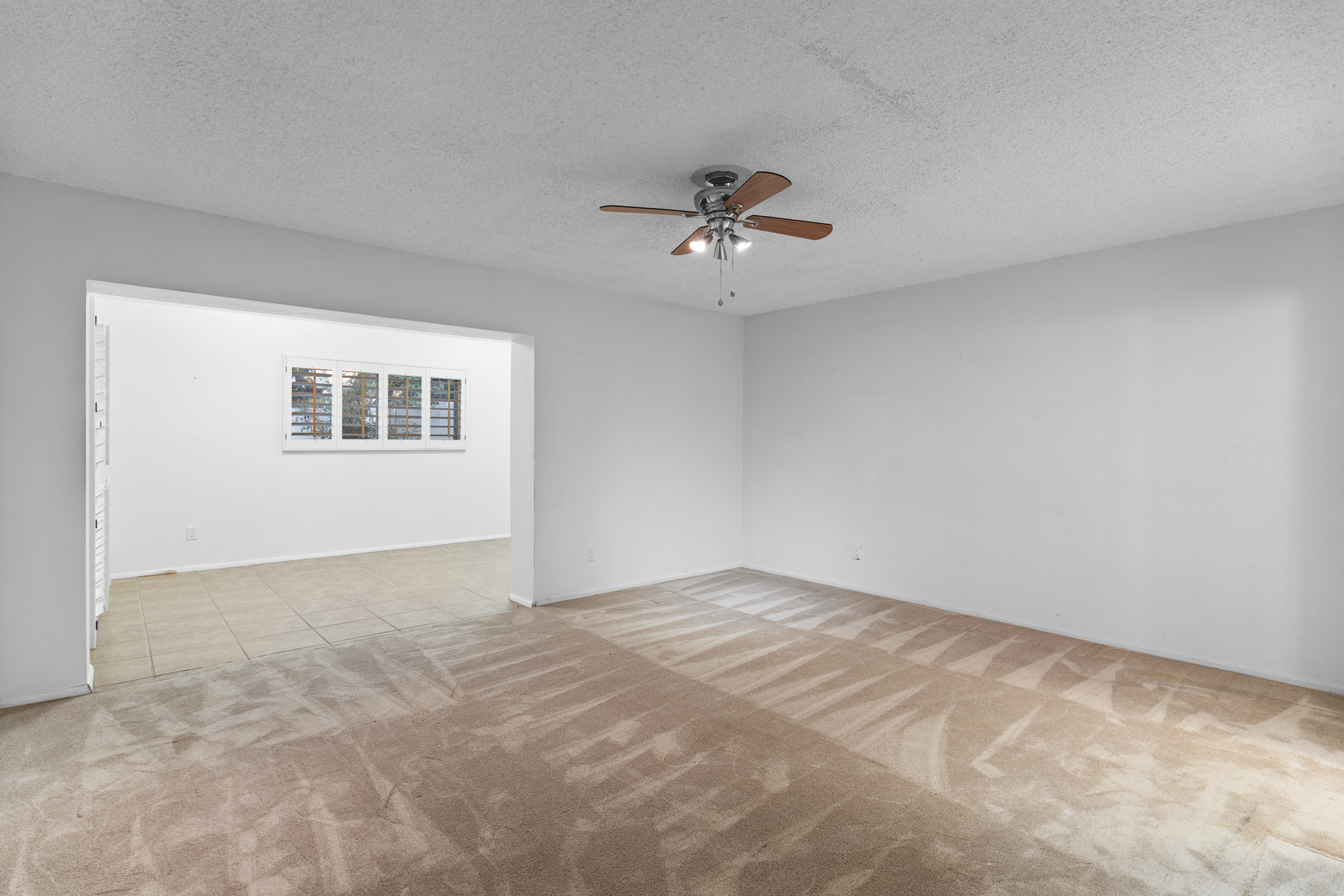 Tempe, Arizona, 85283, United States, 4 Bedrooms Bedrooms, ,3 BathroomsBathrooms,Residential,For Sale,1985738