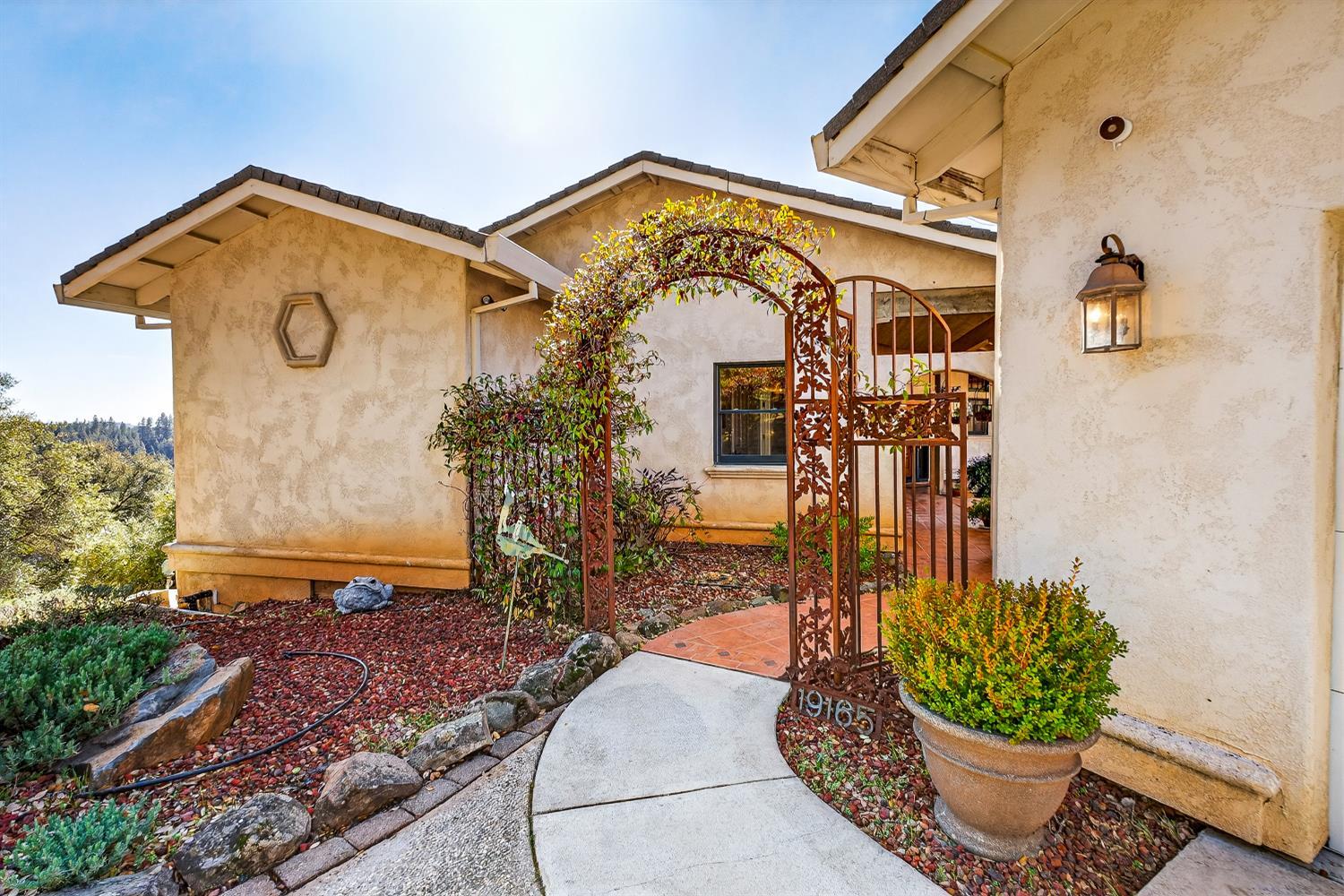 Grass Valley, California, 95949, United States, 3 Bedrooms Bedrooms, ,3 BathroomsBathrooms,Residential,For Sale,2048719