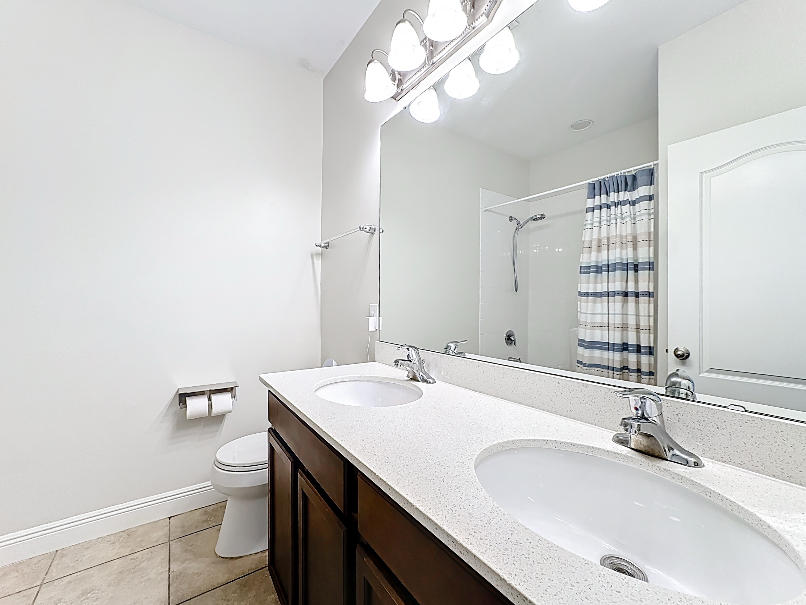 Winter Garden, Florida, 34787, United States, 5 Bedrooms Bedrooms, ,4 BathroomsBathrooms,Residential,For Sale,2010379