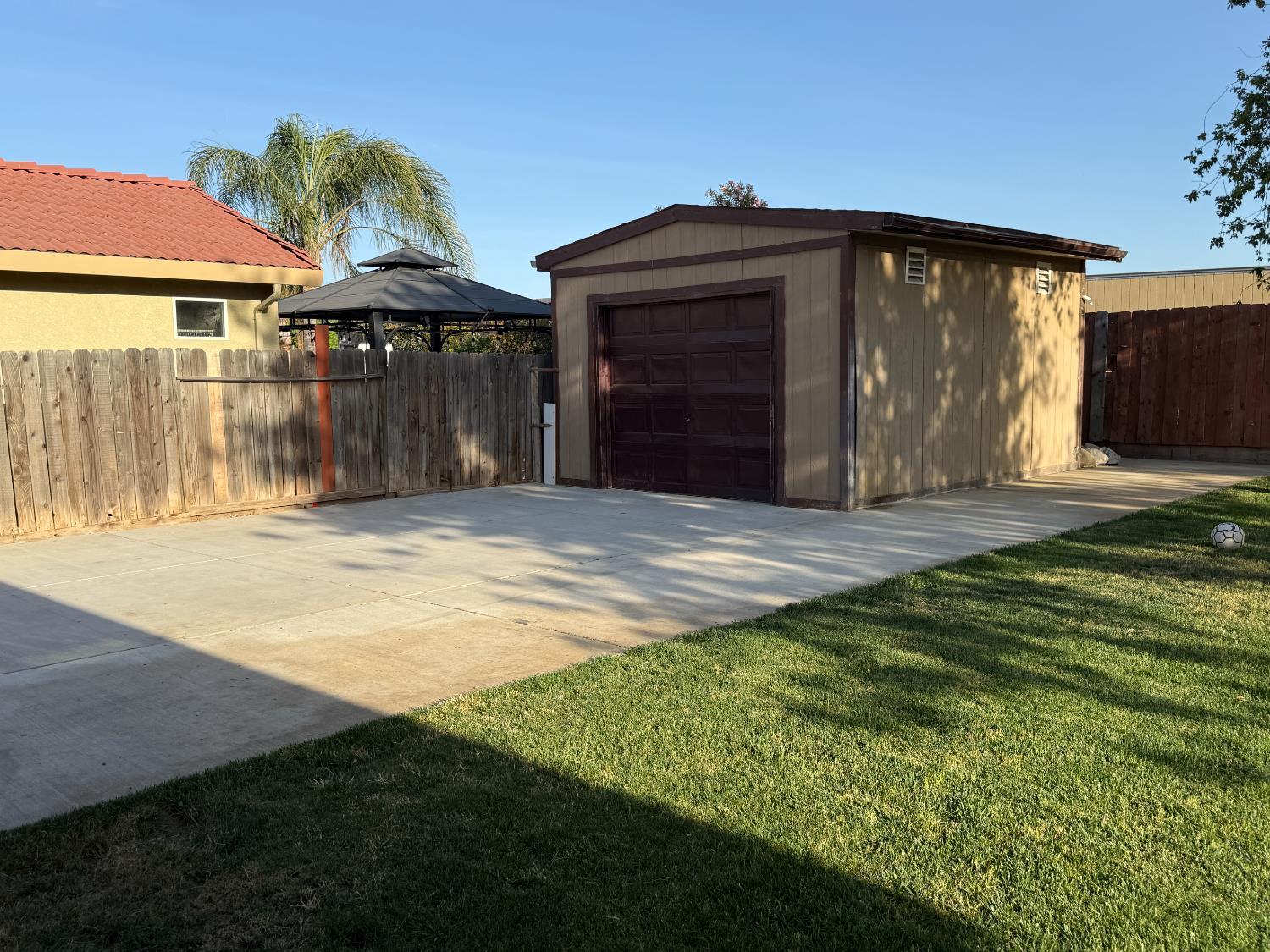 Los Banos, California, 93635, United States, 4 Bedrooms Bedrooms, ,3 BathroomsBathrooms,Residential,For Sale,1921420
