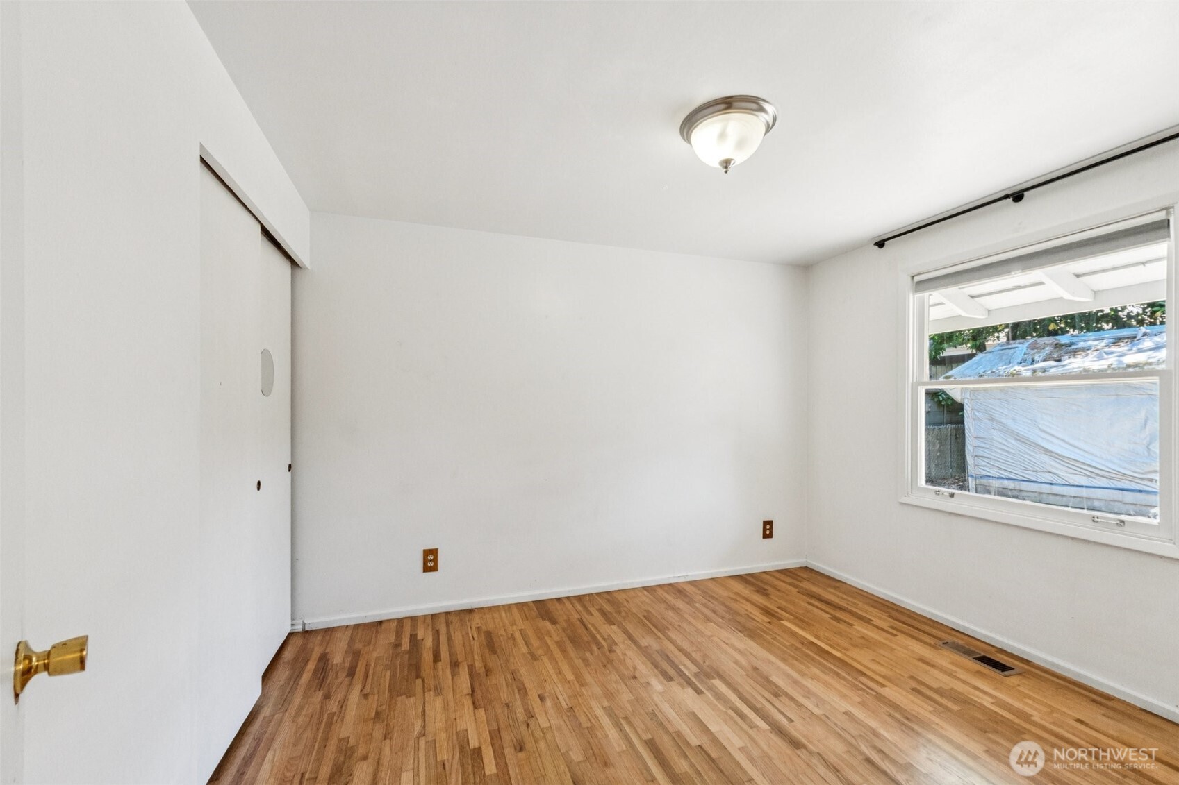 Lynnwood, Washington, 98037, United States, 4 Bedrooms Bedrooms, ,2 BathroomsBathrooms,Residential,For Sale,1904823