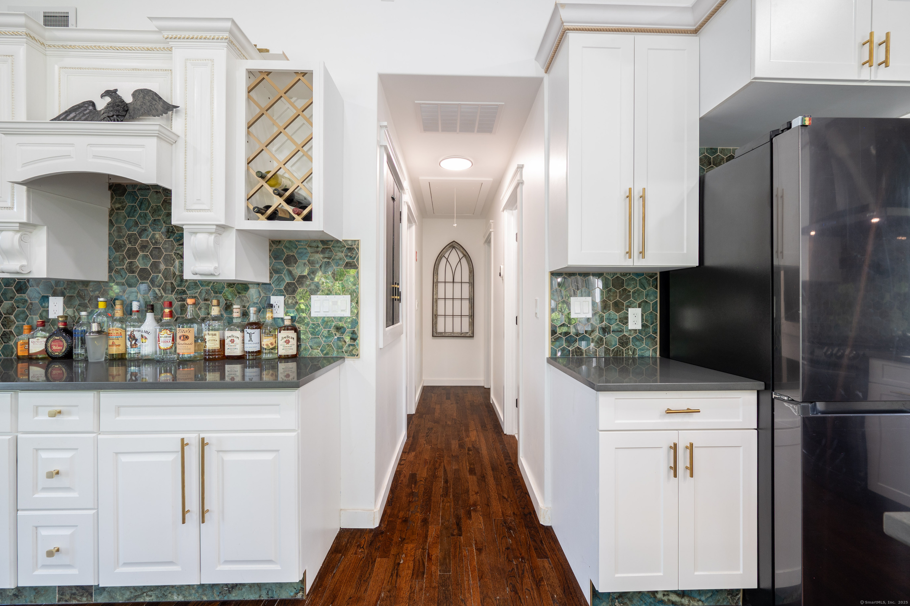 New Milford, Connecticut, 06776, United States, 2 Bedrooms Bedrooms, ,2 BathroomsBathrooms,Residential,For Sale,1927080