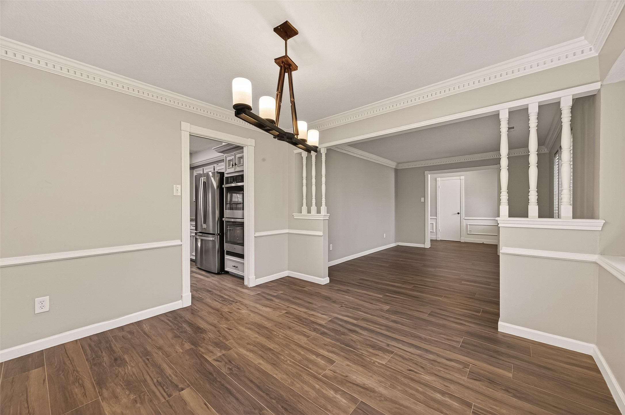  5323 Mulberry Grove Drive - 物件實景