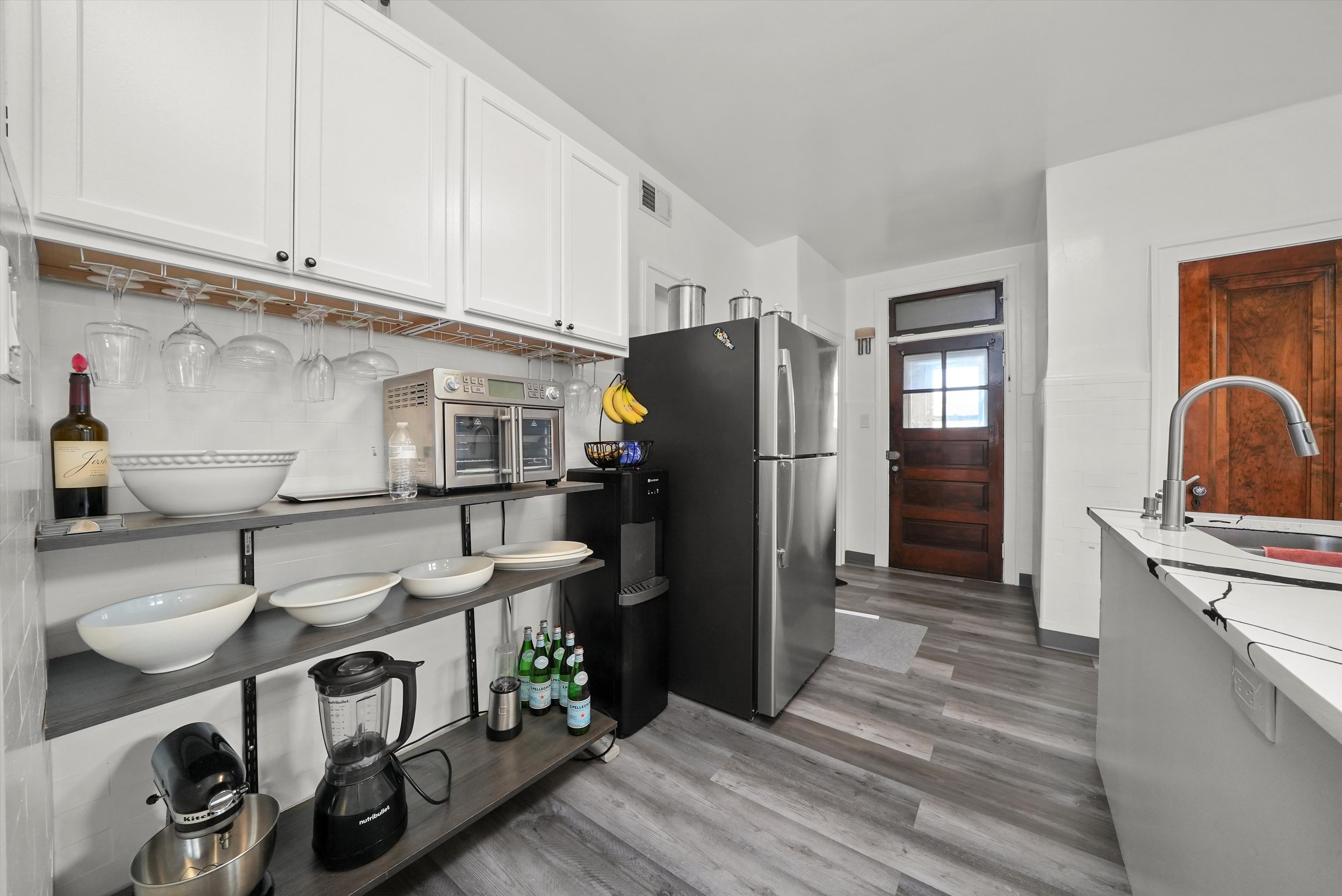 Chicago, Illinois, 60639, United States, 8 Bedrooms Bedrooms, ,3 BathroomsBathrooms,Residential,For Sale,1986101