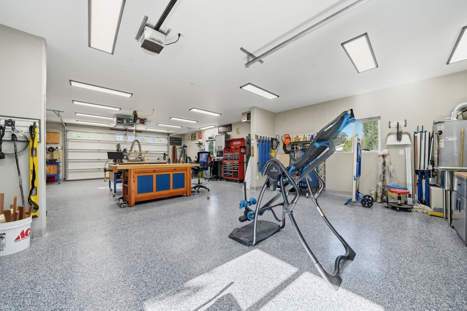 Valley Springs, California, 95252, United States, 3 Bedrooms Bedrooms, ,2 BathroomsBathrooms,Residential,For Sale,1981234