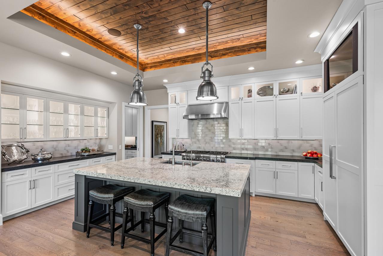 Wayzata, Minnesota, 55391, United States, 4 Bedrooms Bedrooms, ,1 BathroomBathrooms,Residential,For Sale,1999686