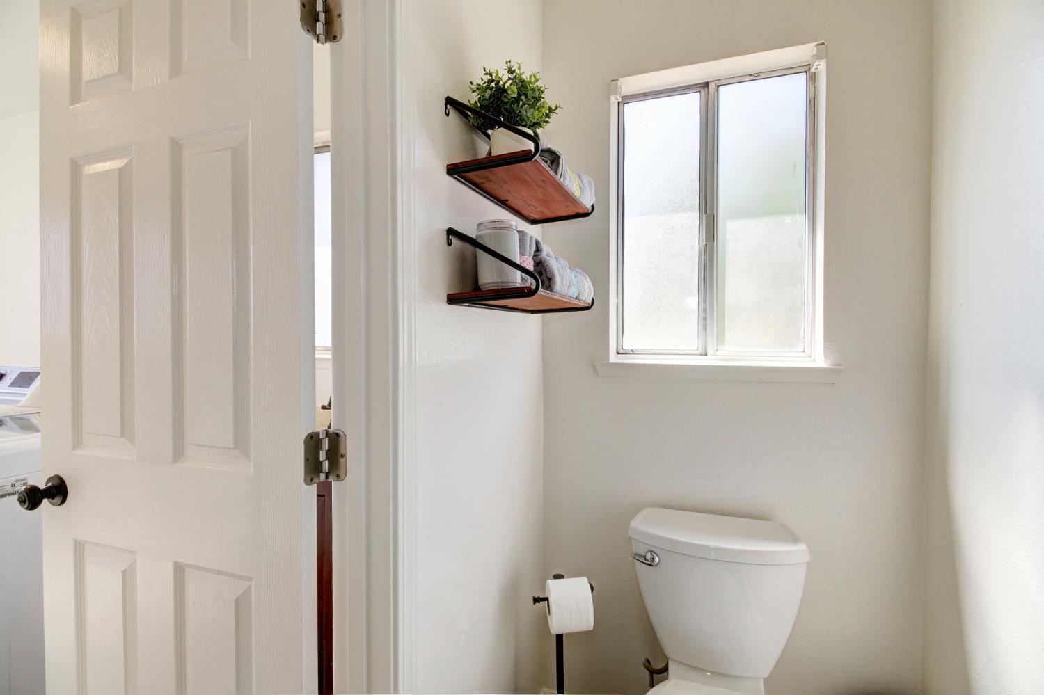 Wilton, California, 95693, United States, 3 Bedrooms Bedrooms, ,2 BathroomsBathrooms,Residential,For Sale,1901221