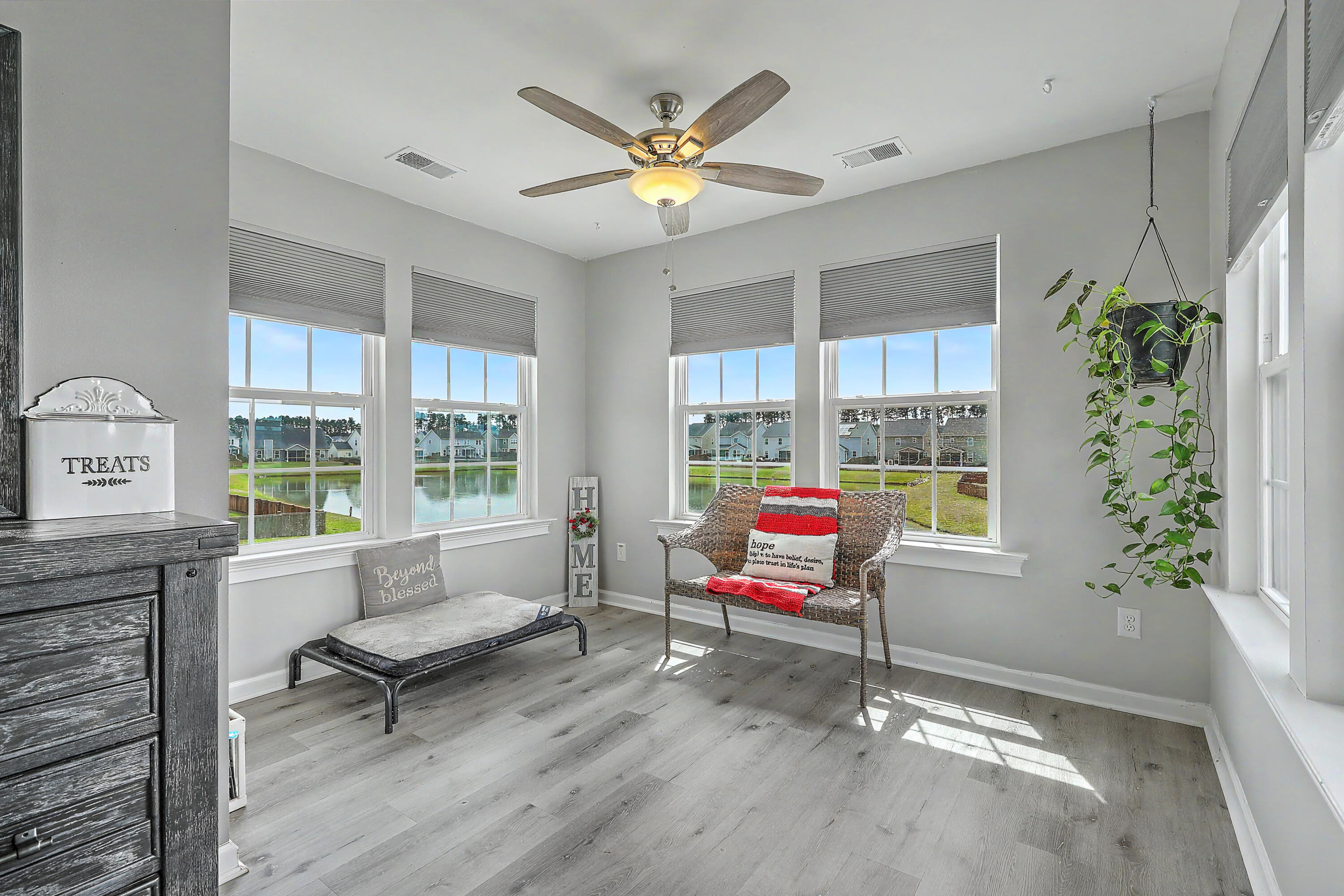 Summerville, South Carolina, 29486, United States, 4 Bedrooms Bedrooms, ,3 BathroomsBathrooms,Residential,For Sale,2038322