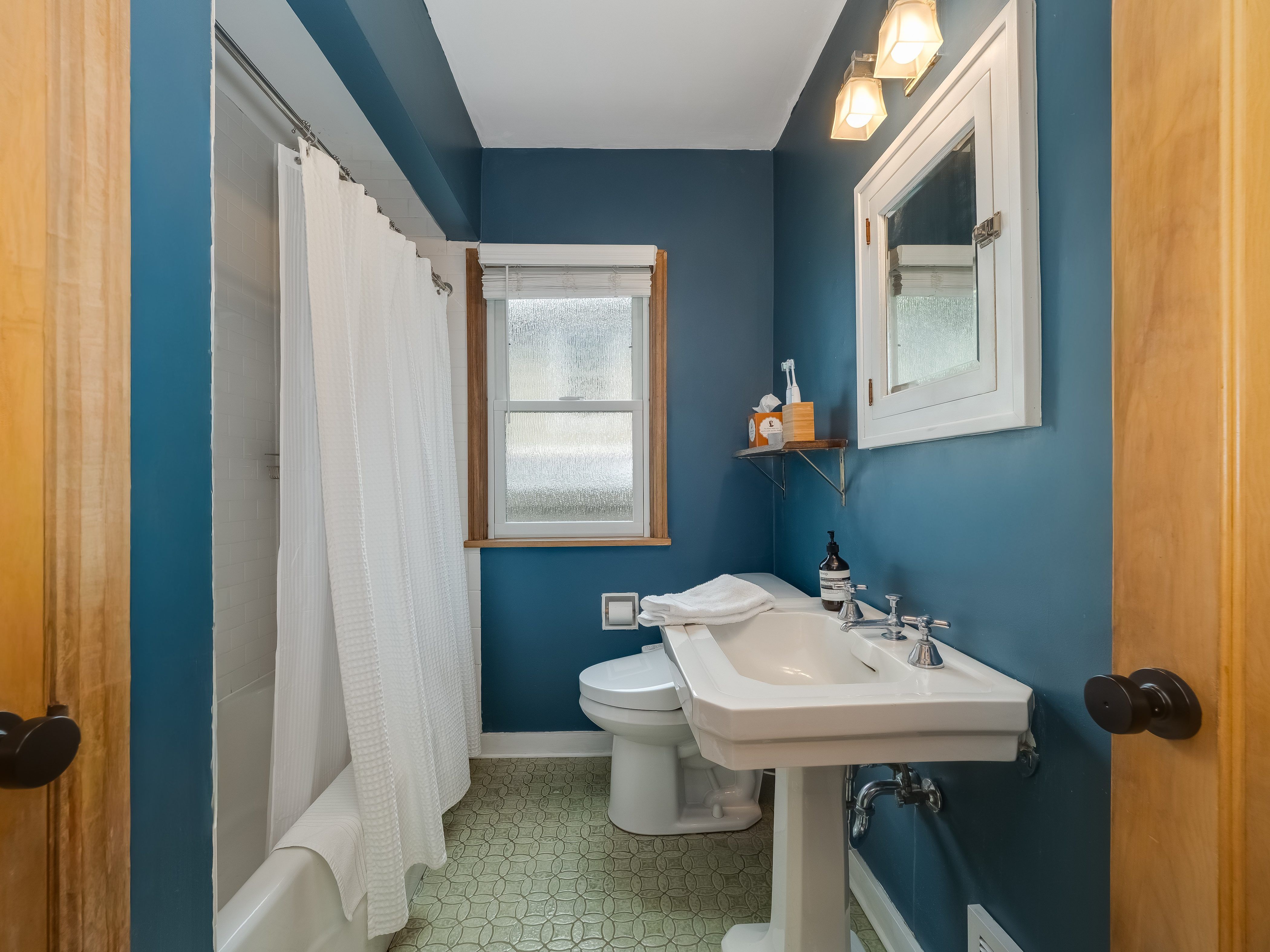  Warm Architectural Charm in the Heart of Bryn Mawr - 物件實景