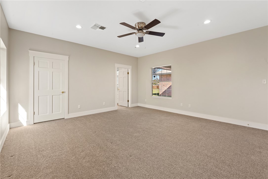 Franklin, Texas, 77856, United States, 4 Bedrooms Bedrooms, ,3 BathroomsBathrooms,Residential,For Sale,2005456