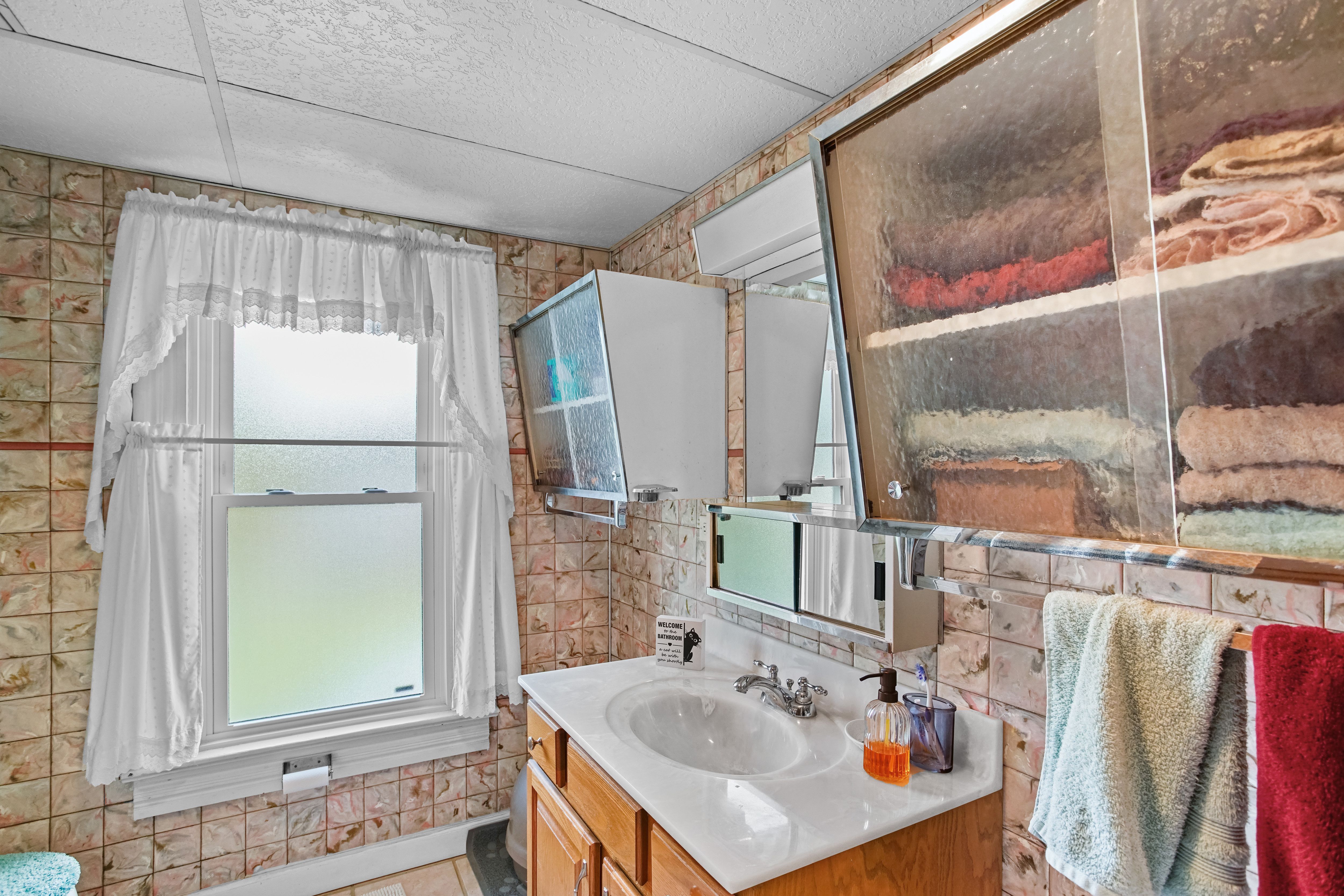  925 Walnut Street, Springdale, PA 15221 - 物件實景
