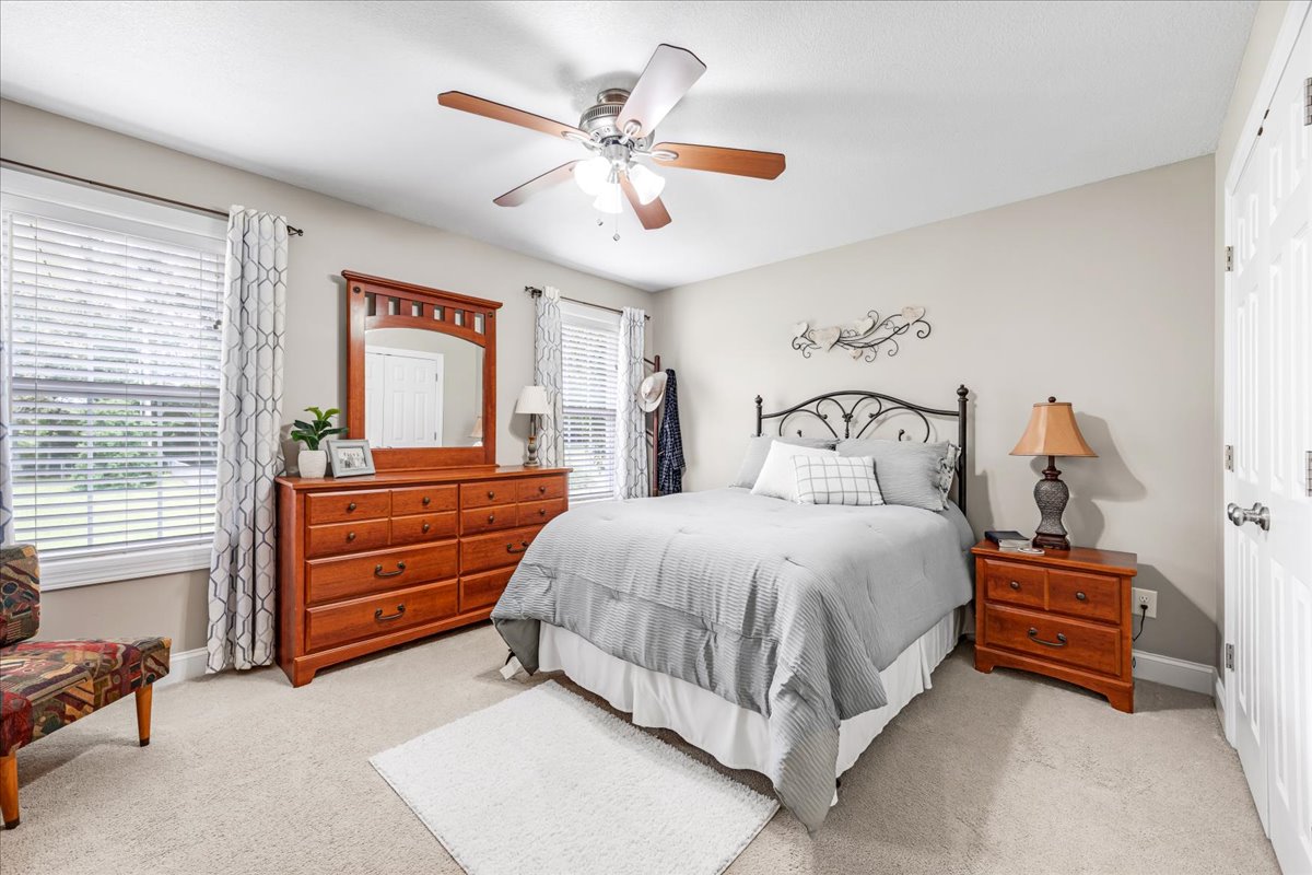 Winchester, Tennessee, 37398, United States, 4 Bedrooms Bedrooms, ,2 BathroomsBathrooms,Residential,For Sale,1921635