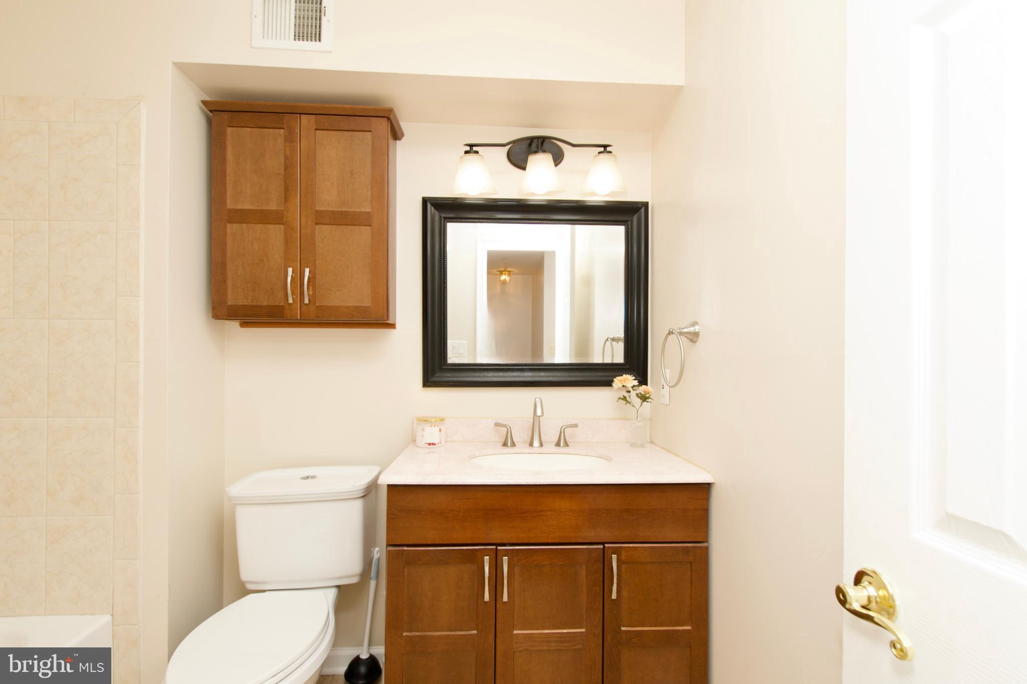 Silver Spring, Maryland, 20902, United States, 3 Bedrooms Bedrooms, ,3 BathroomsBathrooms,Residential,For Sale,1916532