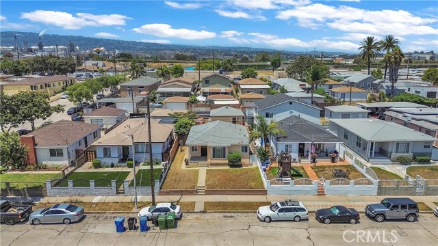 Wilmington, California, 90744, United States, 2 Bedrooms Bedrooms, ,1 BathroomBathrooms,Residential,For Sale,1981118