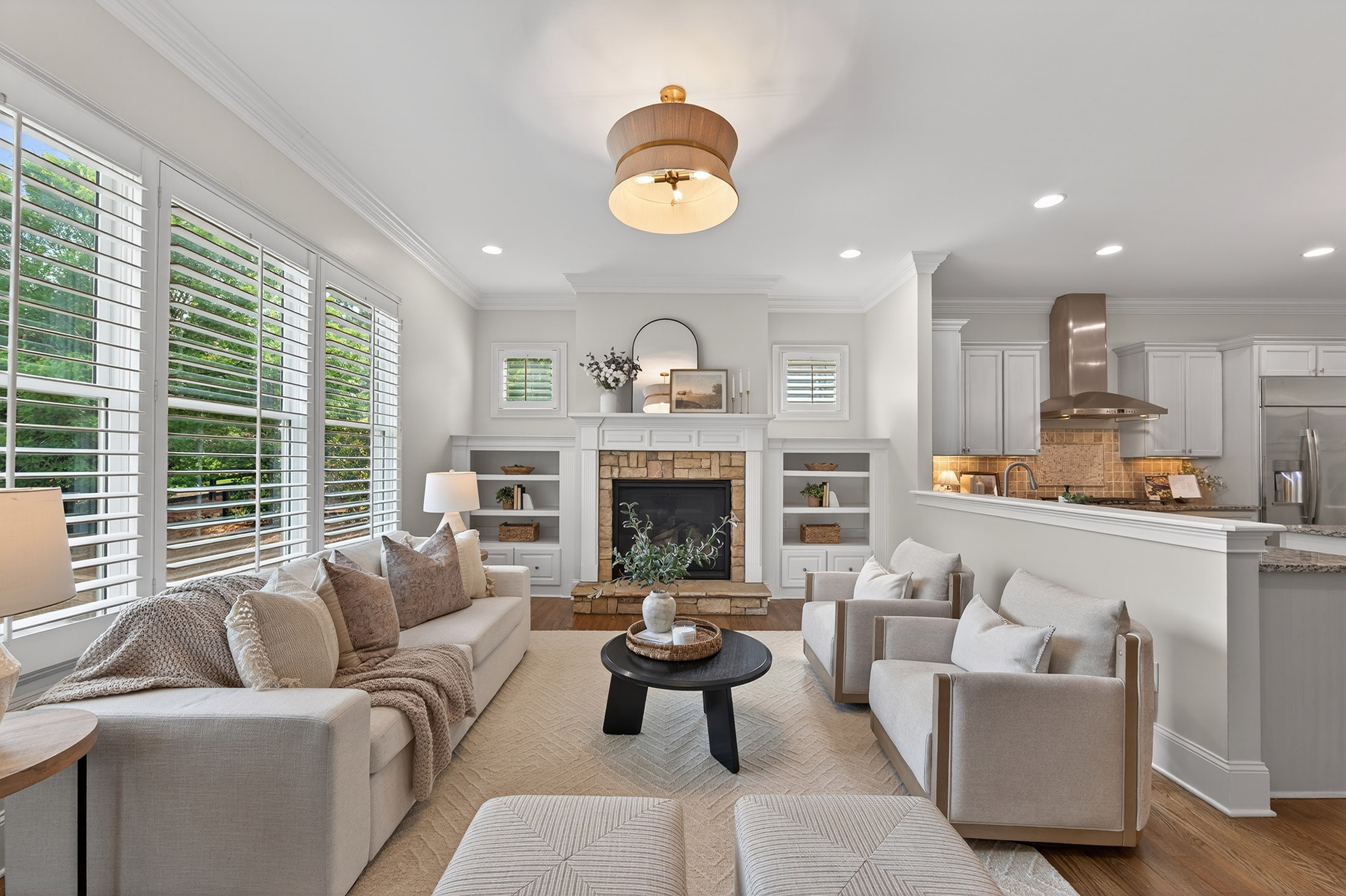  Nestled on a Quiet Cul-De-Sac Lot and Backing Directly to Birmingham Park - 物件實景