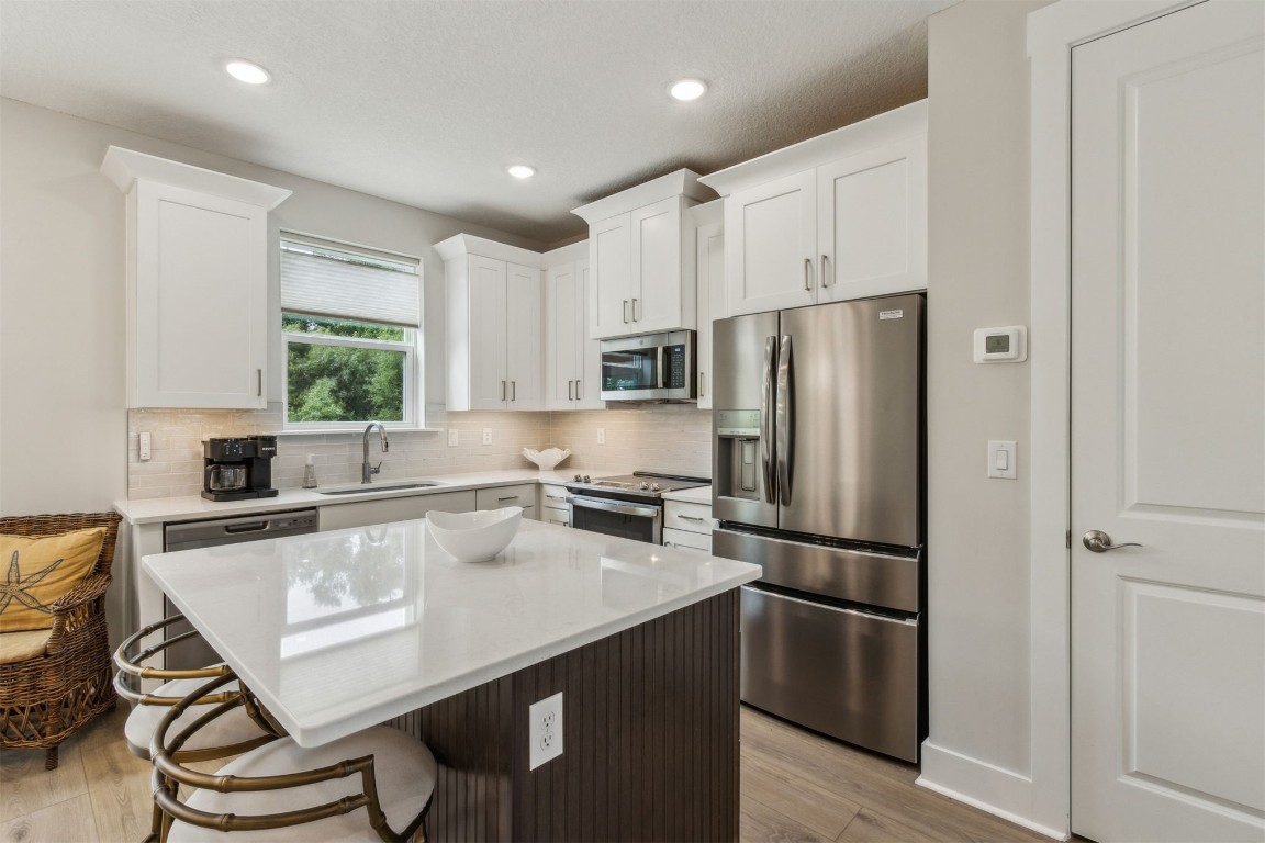 Fernandina Beach, Florida, 32034, United States, 2 Bedrooms Bedrooms, ,2 BathroomsBathrooms,Residential,For Sale,1935893