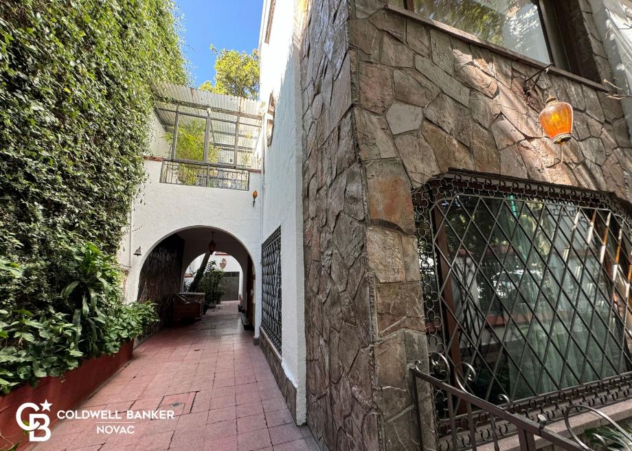 Mazatlan, Cuauhtémoc, Ciudad de México, 06140, Mexico, 4 Bedrooms Bedrooms, ,3 BathroomsBathrooms,Residential,For Sale,Mazatlan,1672225