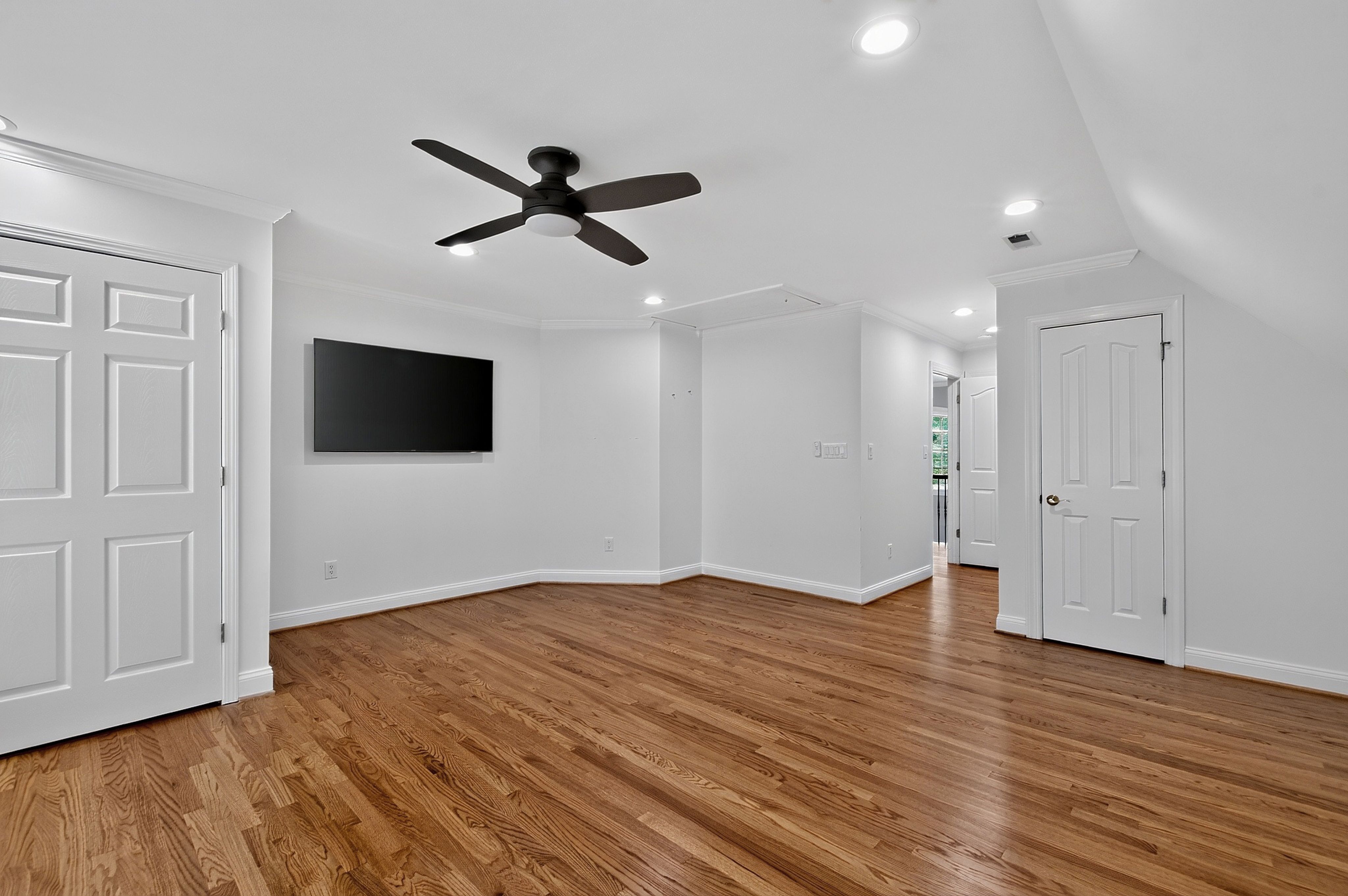  2714 Saint Marys Street, Raleigh, NC 27609 - 物件實景