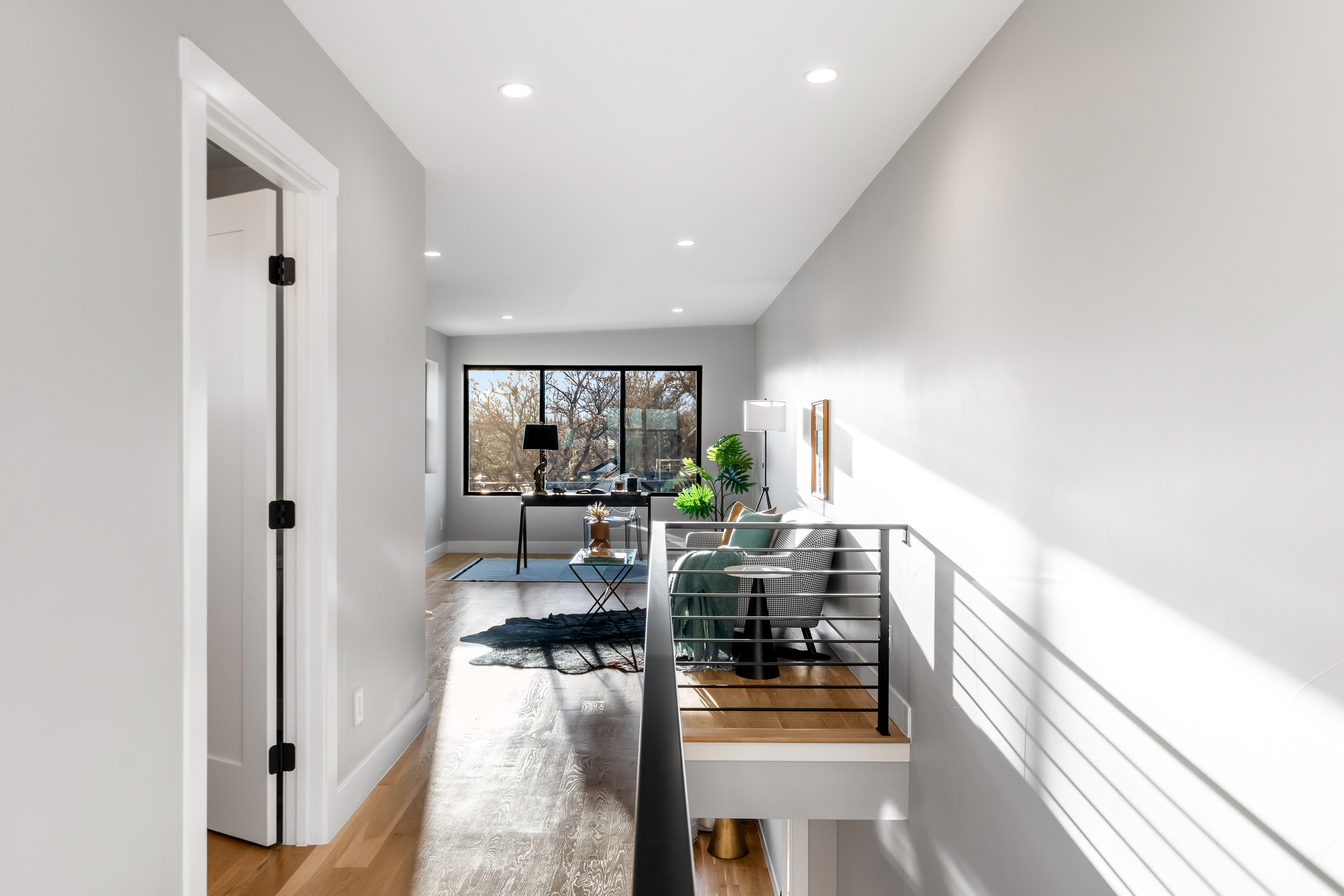  Sunny Corner Lot  Park + Skyline Views - 物件實景