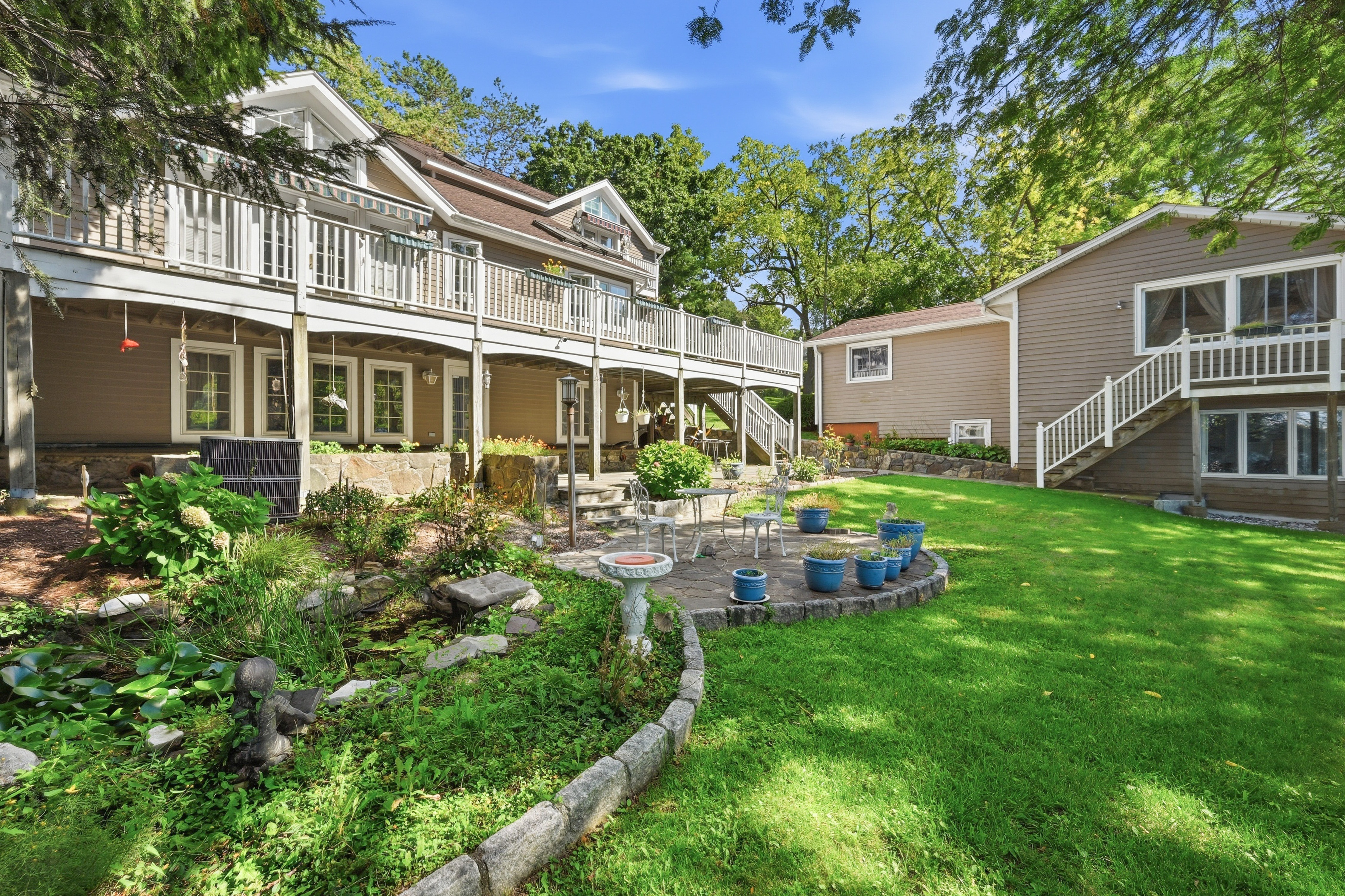  Dual-Home Private Estate with Sweeping Sunset Views on Candlewood Isle - 物件實景