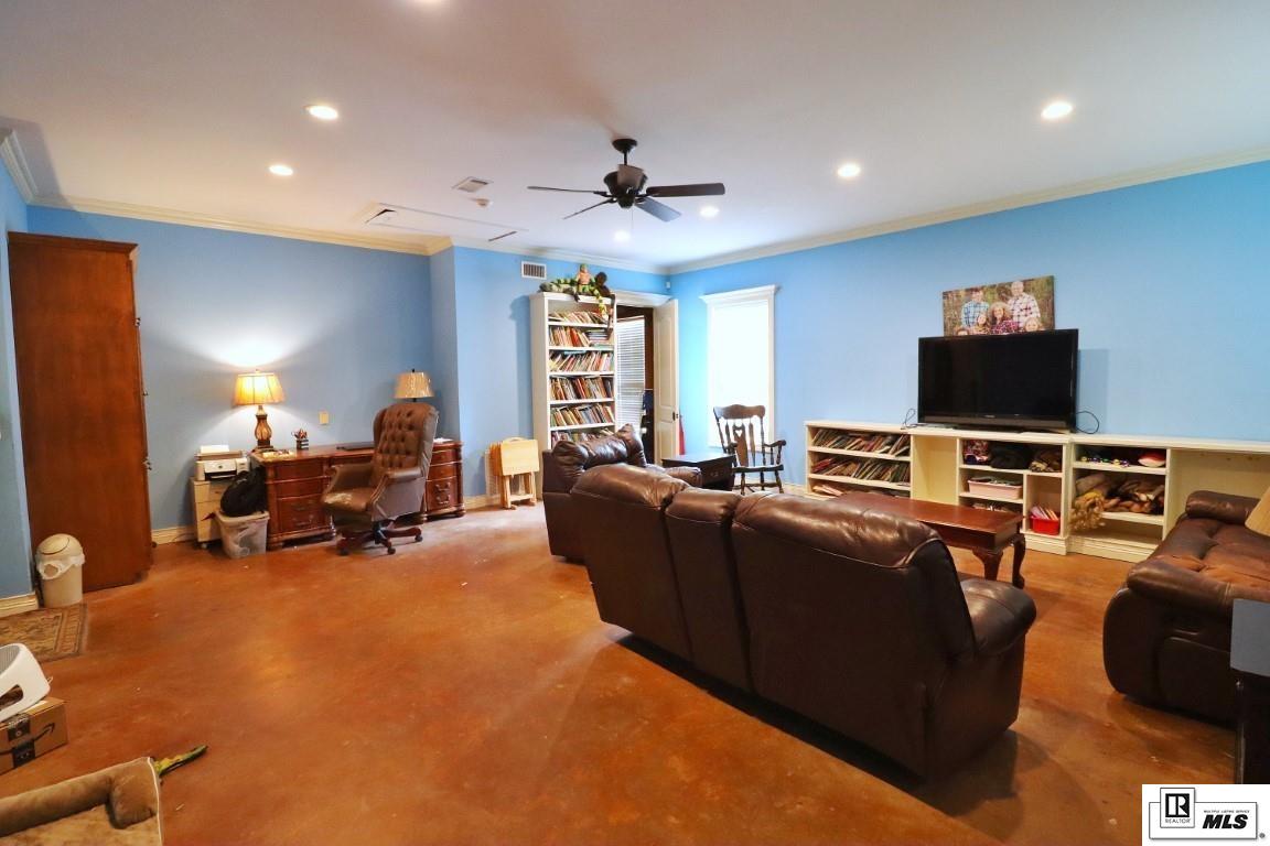West Monroe, Louisiana, 71291, United States, 5 Bedrooms Bedrooms, ,5 BathroomsBathrooms,Residential,For Sale,1794590
