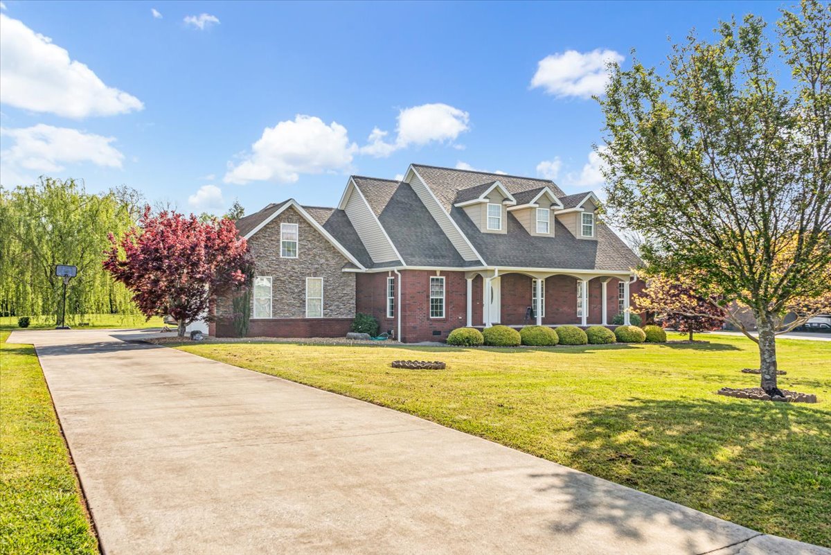 Decherd, Tennessee, 37324, United States, 4 Bedrooms Bedrooms, ,2 BathroomsBathrooms,Residential,For Sale,1870930