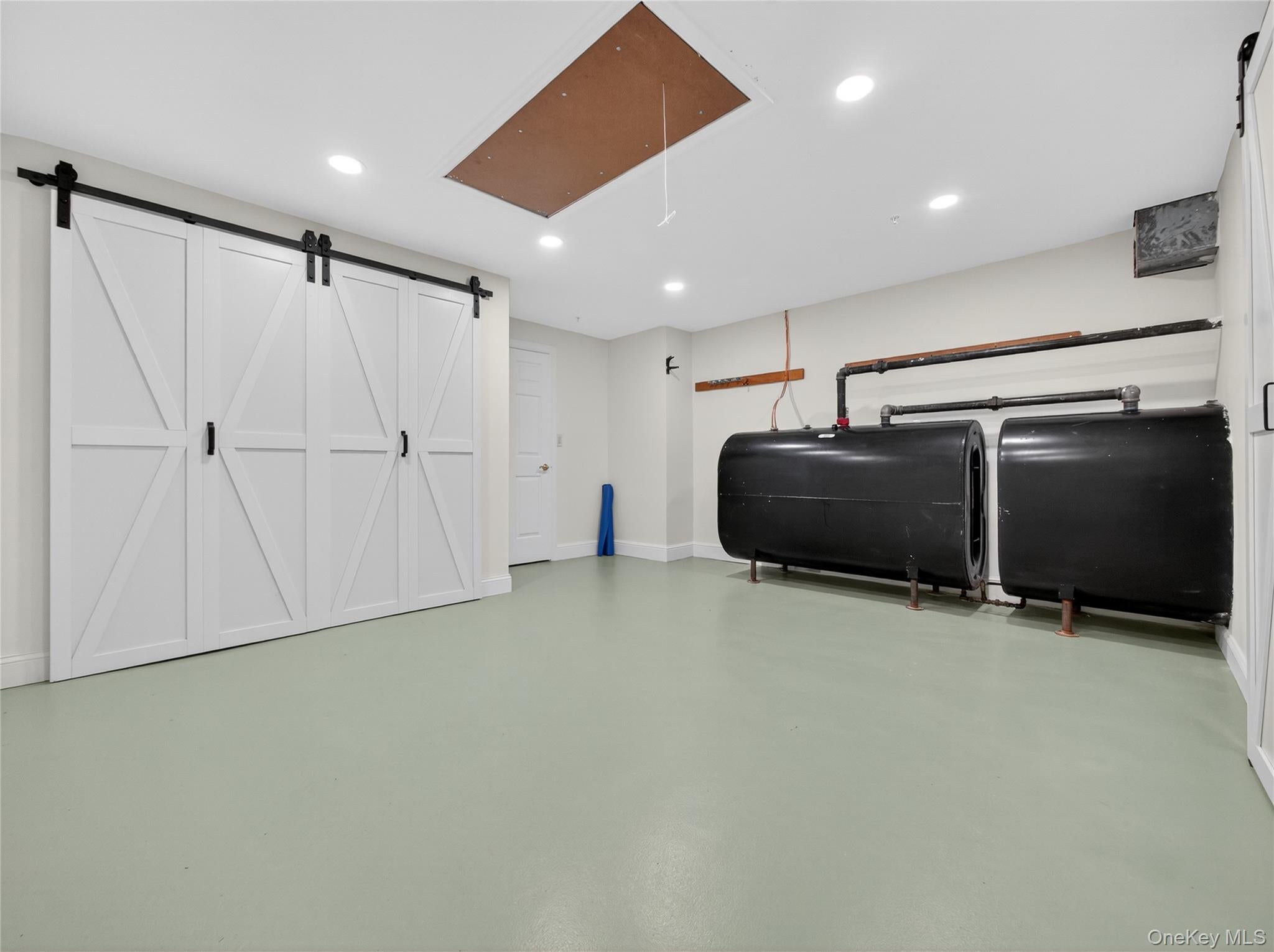 Sloatsburg, New York, 10974, United States, 5 Bedrooms Bedrooms, ,5 BathroomsBathrooms,Residential,For Sale,1982230