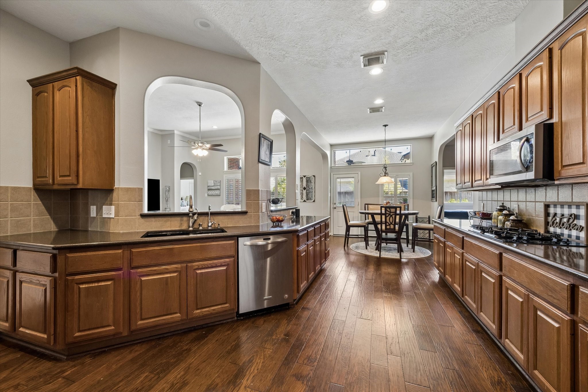  803 Woodcrest Drive - 物件實景