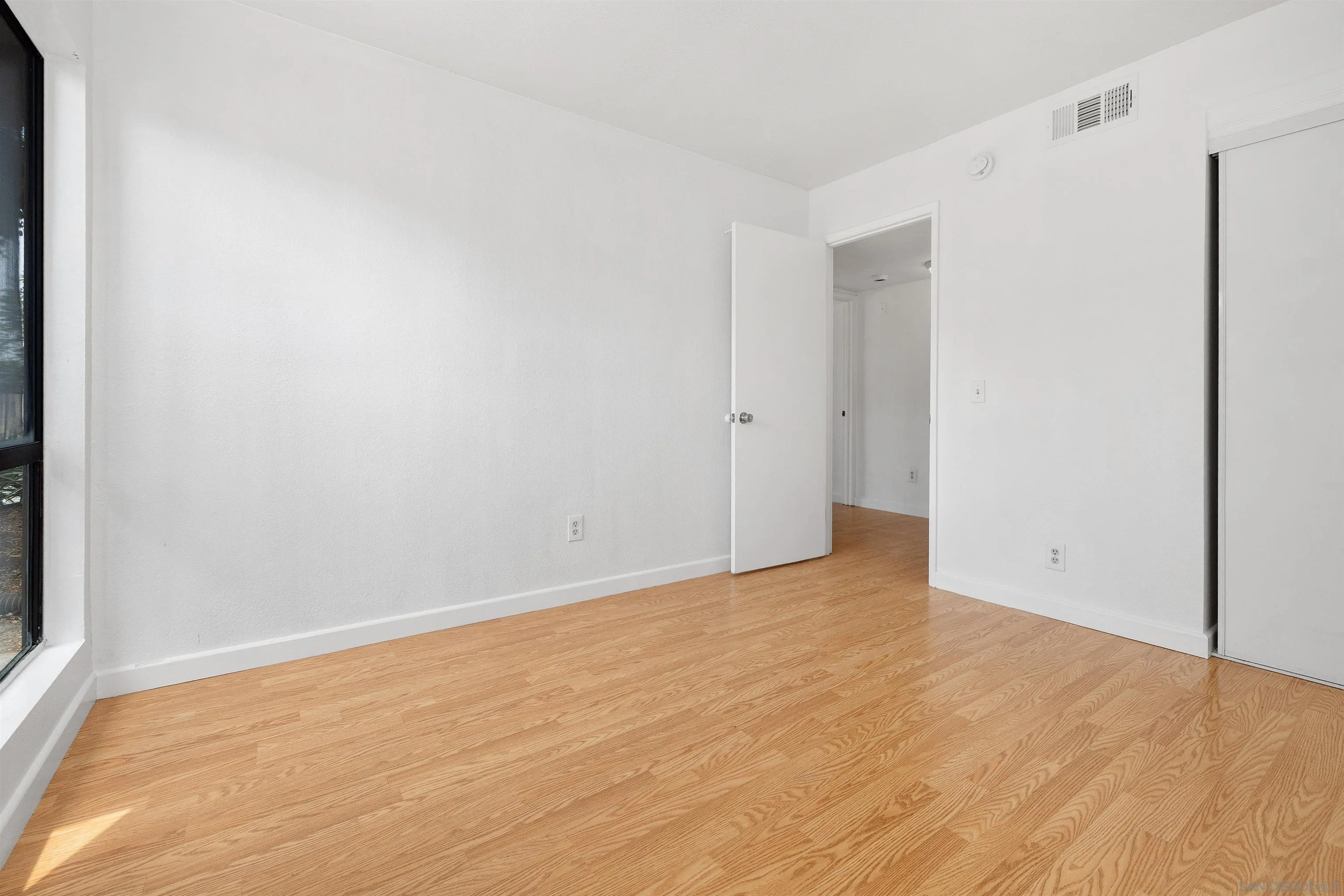 San Diego, California, 92123, United States, 3 Bedrooms Bedrooms, ,2 BathroomsBathrooms,Residential,For Sale,1897530