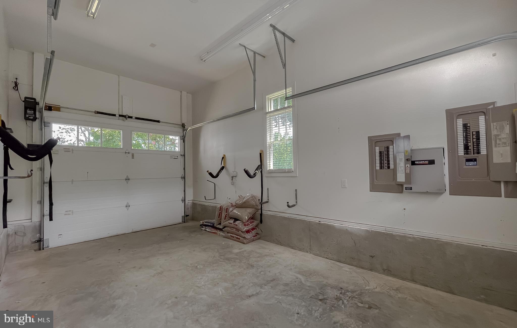 Hollywood, Maryland, 20636, United States, 5 Bedrooms Bedrooms, ,5 BathroomsBathrooms,Residential,For Sale,1914184