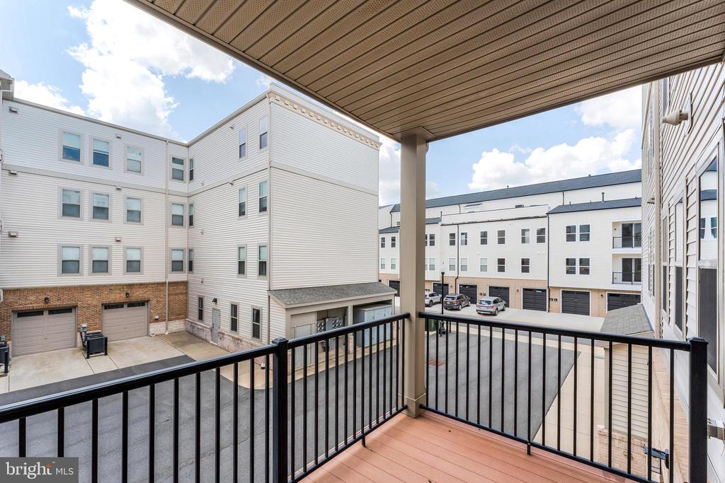 Ashburn, Virginia, 20148, United States, 3 Bedrooms Bedrooms, ,2 BathroomsBathrooms,Residential,For Sale,1977390