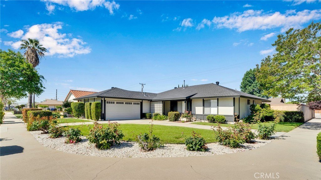 Glendora, California, 91740, United States, 4 Bedrooms Bedrooms, ,2 BathroomsBathrooms,Residential,For Sale,1826012